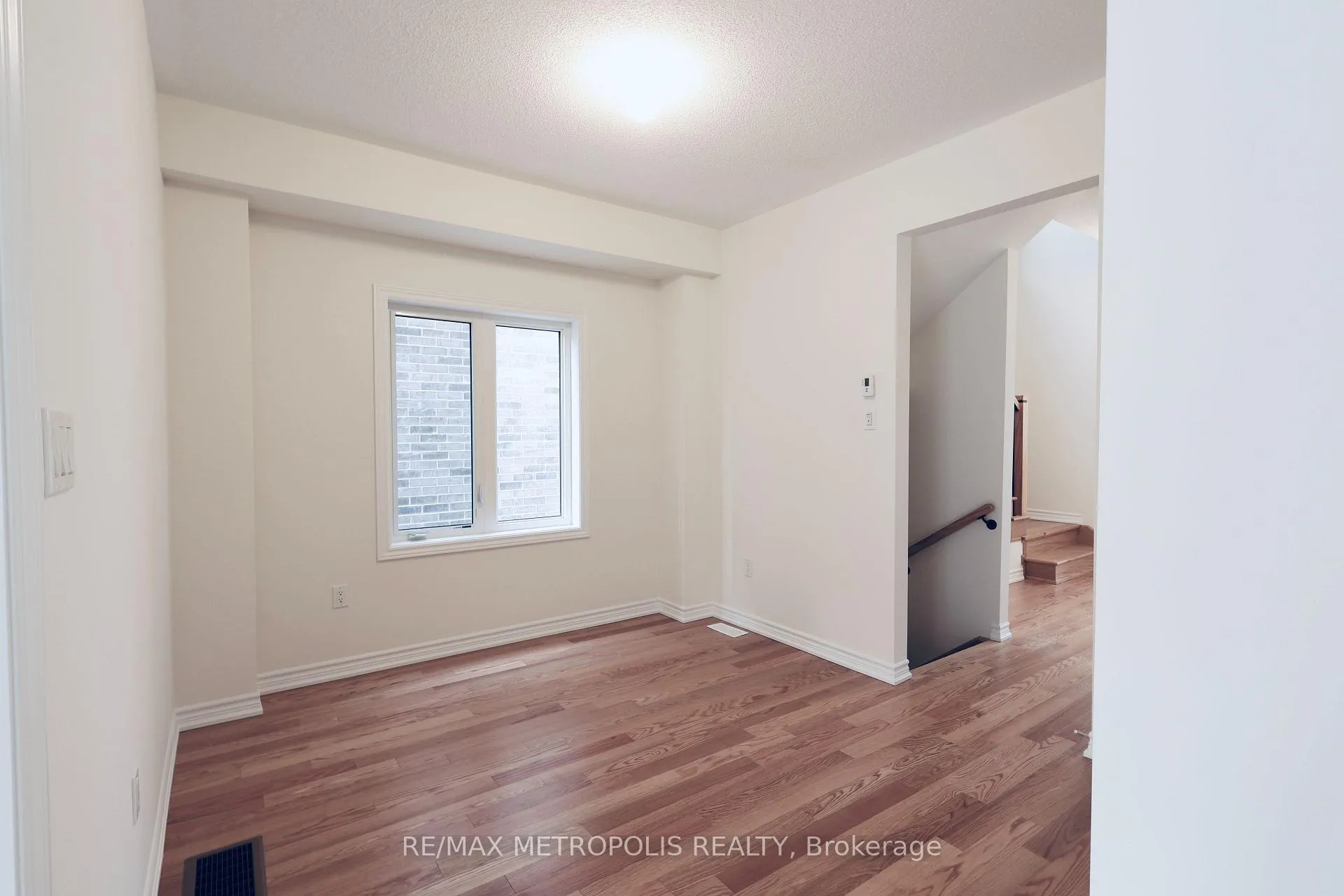 Photo 4 of 1163 Azalea Avenue, Pickering, Rural Pickering — HOMEH