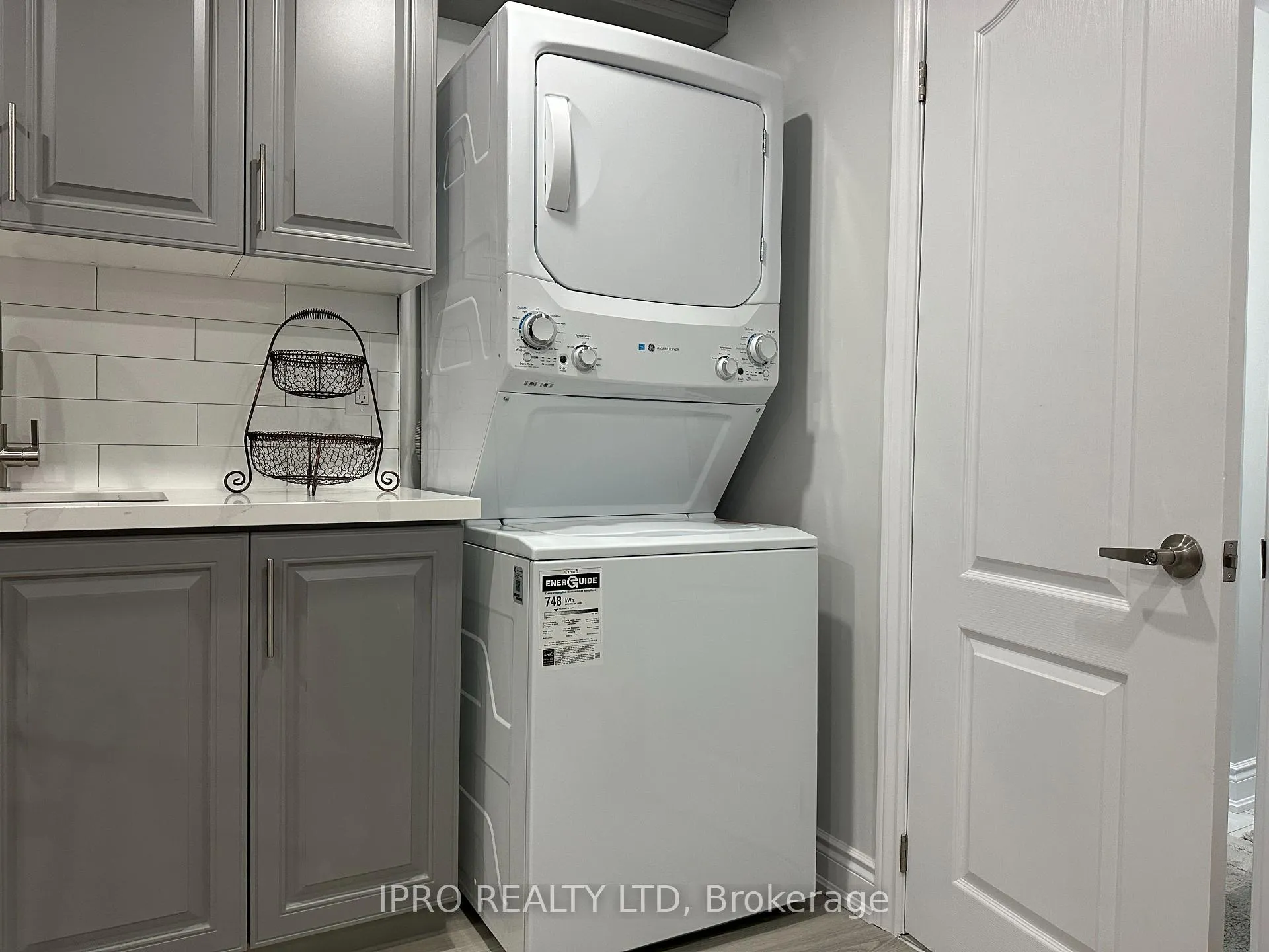 Photo 8 of Unit bsmt, 34 Nathaniel Crescent, Brampton, Bram West — HOMEH