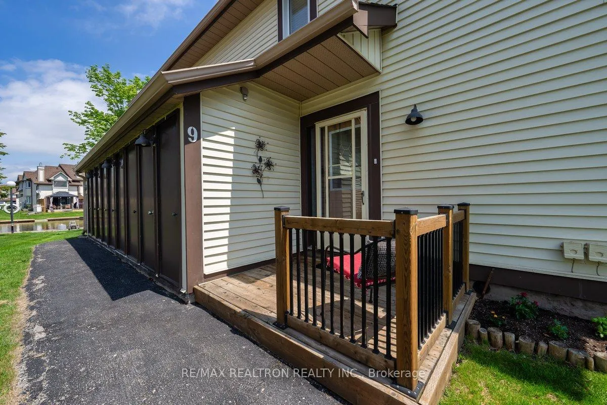 Photo 4 of Unit 9, 11 Laguna Parkway, Ramara, Brechin — HOMEH