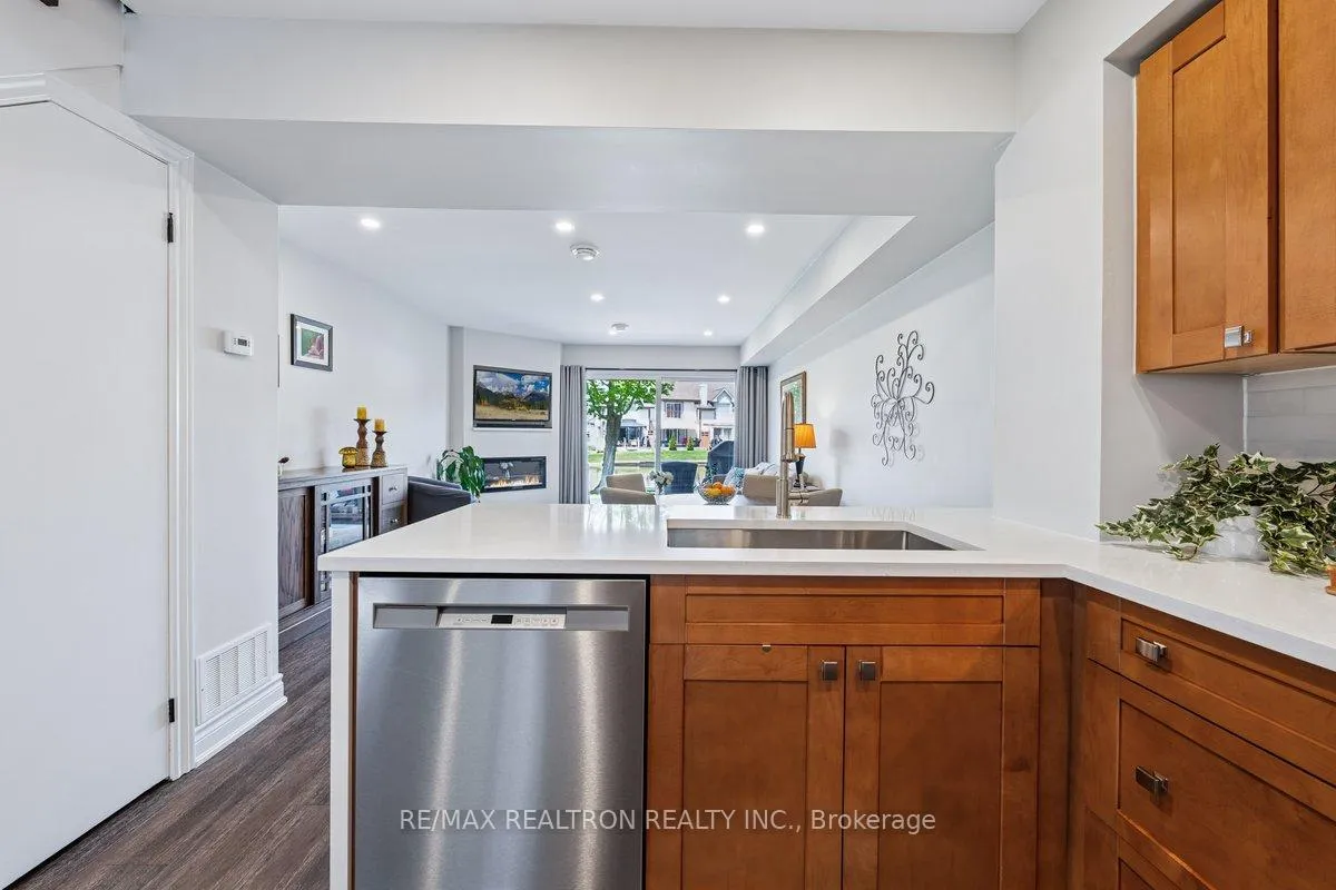 Photo 18 of Unit 9, 11 Laguna Parkway, Ramara, Brechin — HOMEH