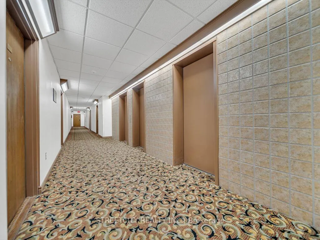 Photo 9 of Unit 814, 55 Green Valley Drive, Kitchener — HOMEH