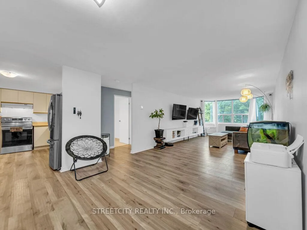 Photo 20 of Unit 814, 55 Green Valley Drive, Kitchener — HOMEH