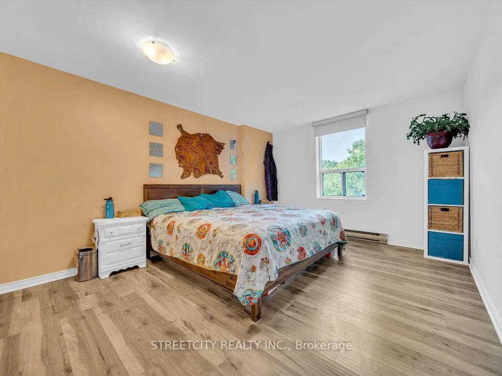 Photo 27 of Unit 814, 55 Green Valley Drive, Kitchener — HOMEH
