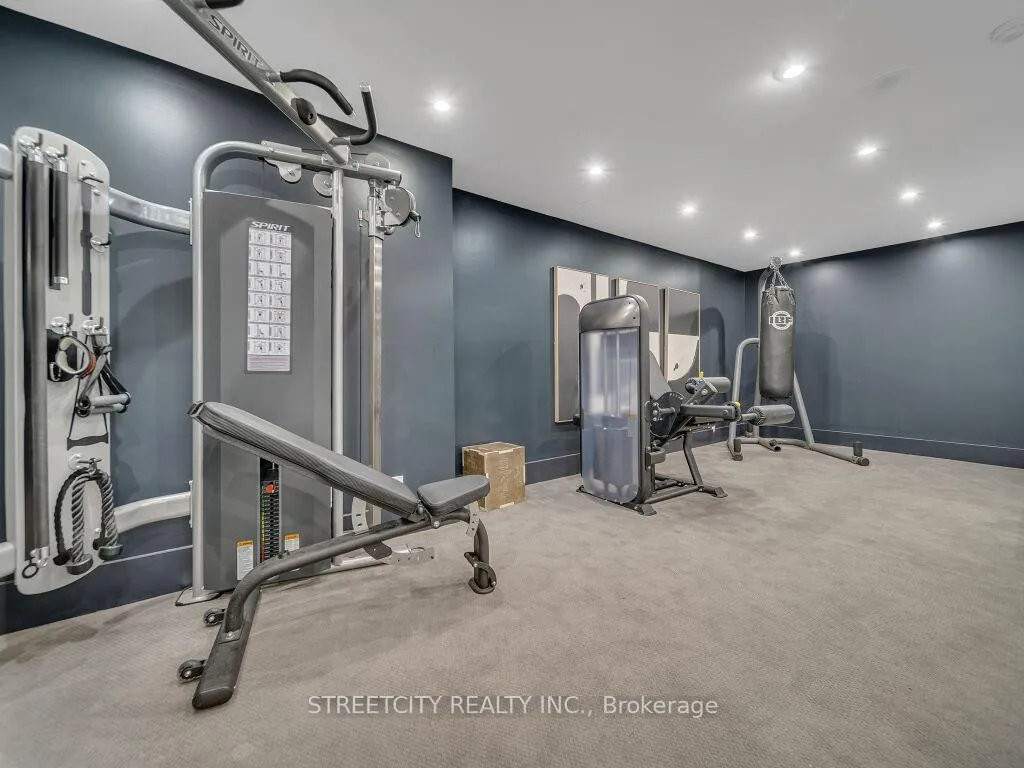 Photo 35 of Unit 814, 55 Green Valley Drive, Kitchener — HOMEH
