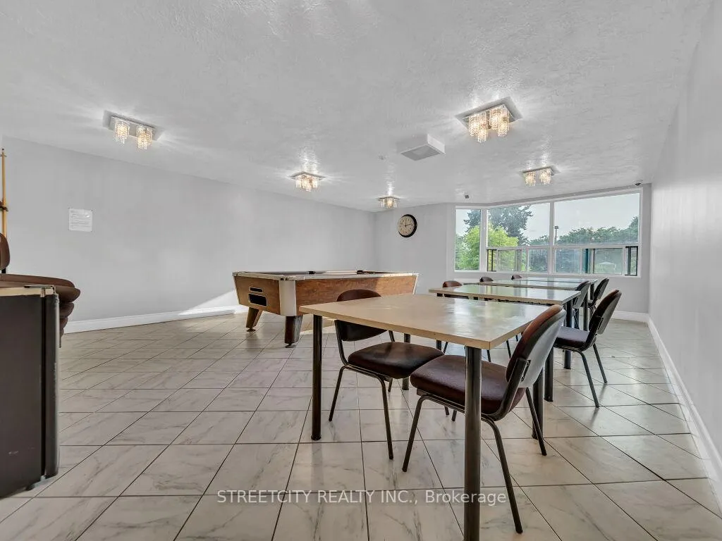 Photo 40 of Unit 814, 55 Green Valley Drive, Kitchener — HOMEH