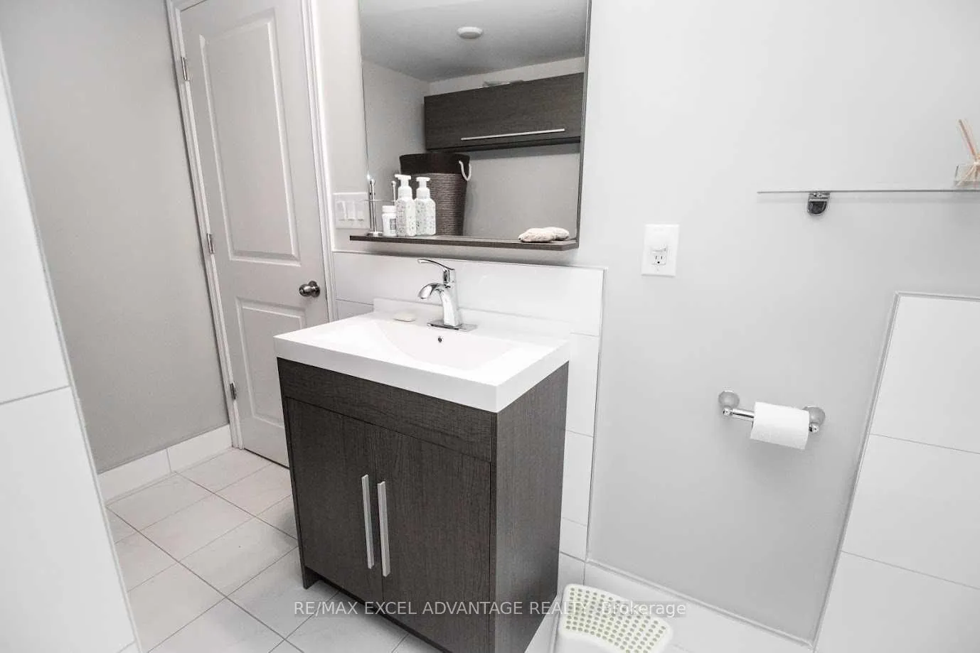 Photo 10 of Unit Lower, 269 Surrey Drive, Oshawa, Eastdale — HOMEH