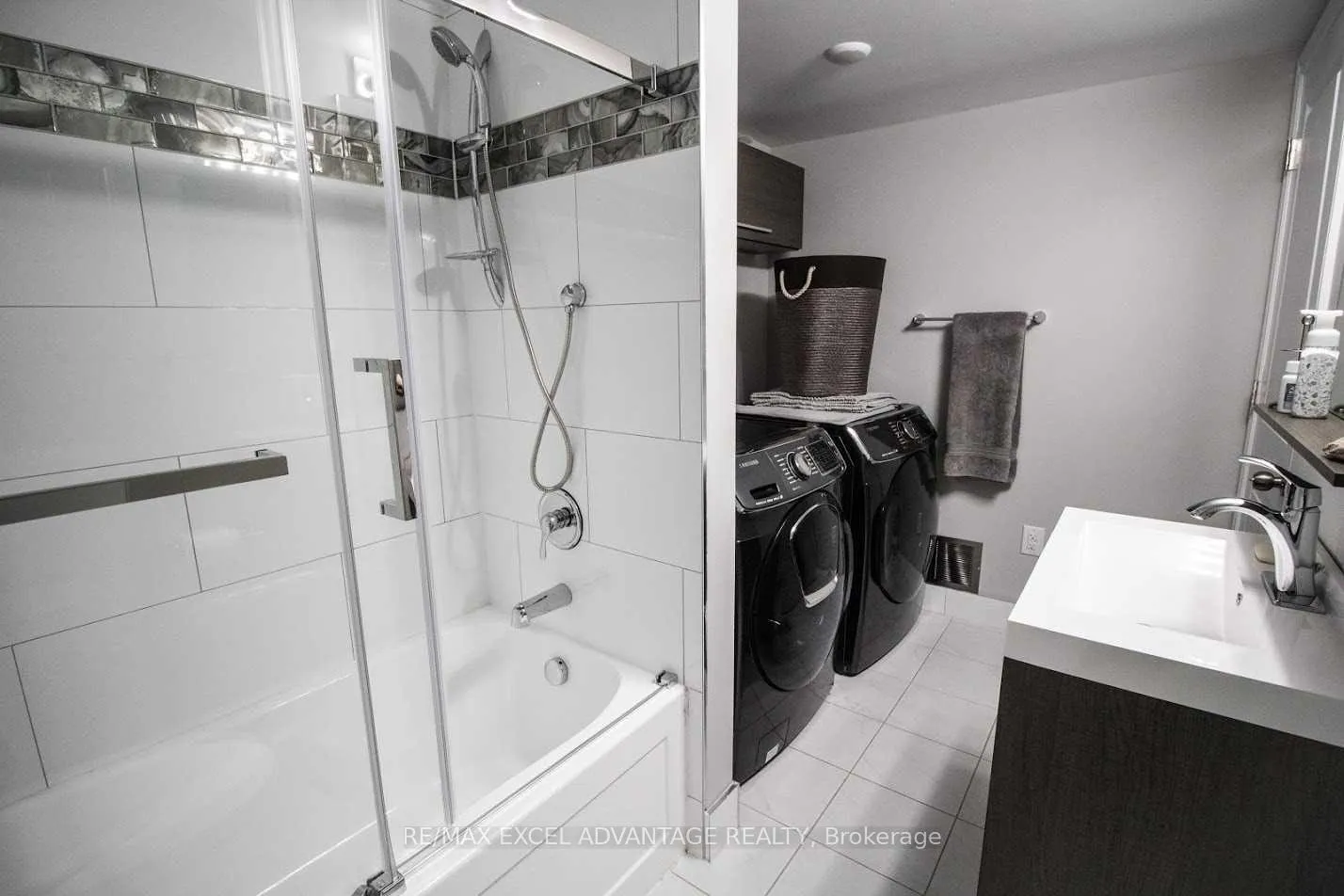 Photo 11 of Unit Lower, 269 Surrey Drive, Oshawa, Eastdale — HOMEH