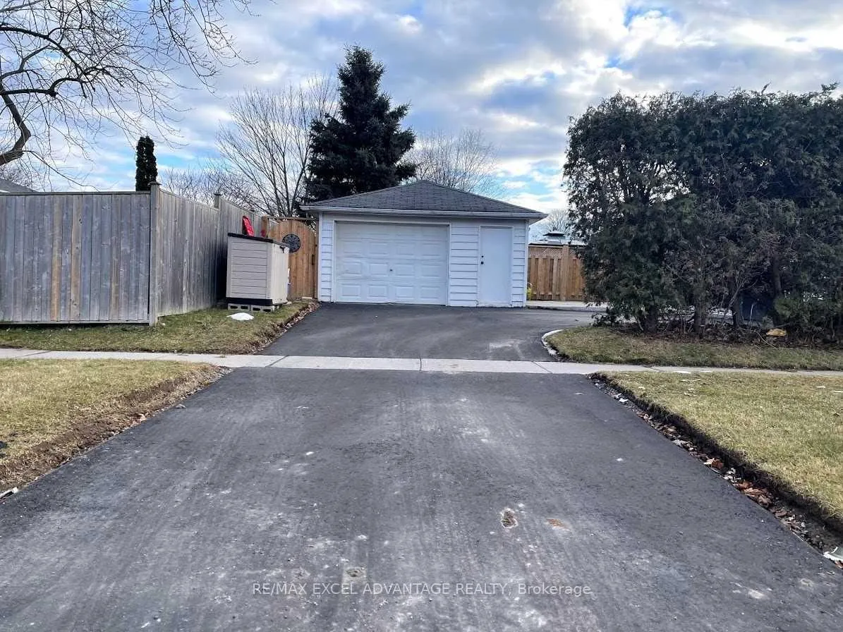 Photo 13 of Unit Lower, 269 Surrey Drive, Oshawa, Eastdale — HOMEH