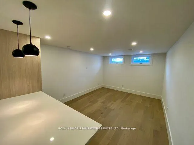 Photo 10 of 3 Inwood Crescent, Kitchener — HOMEH