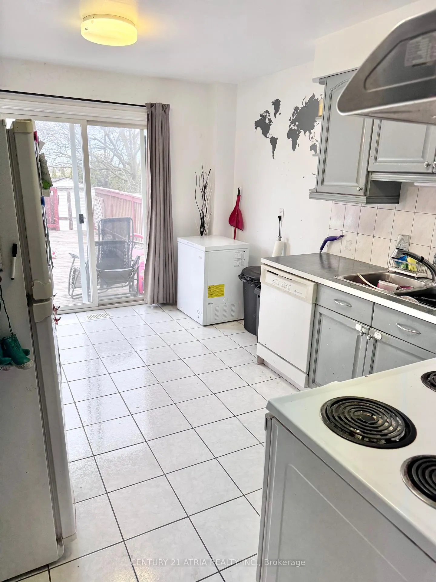 Photo 3 of 62 Field Crescent, Ajax, Central East — HOMEH