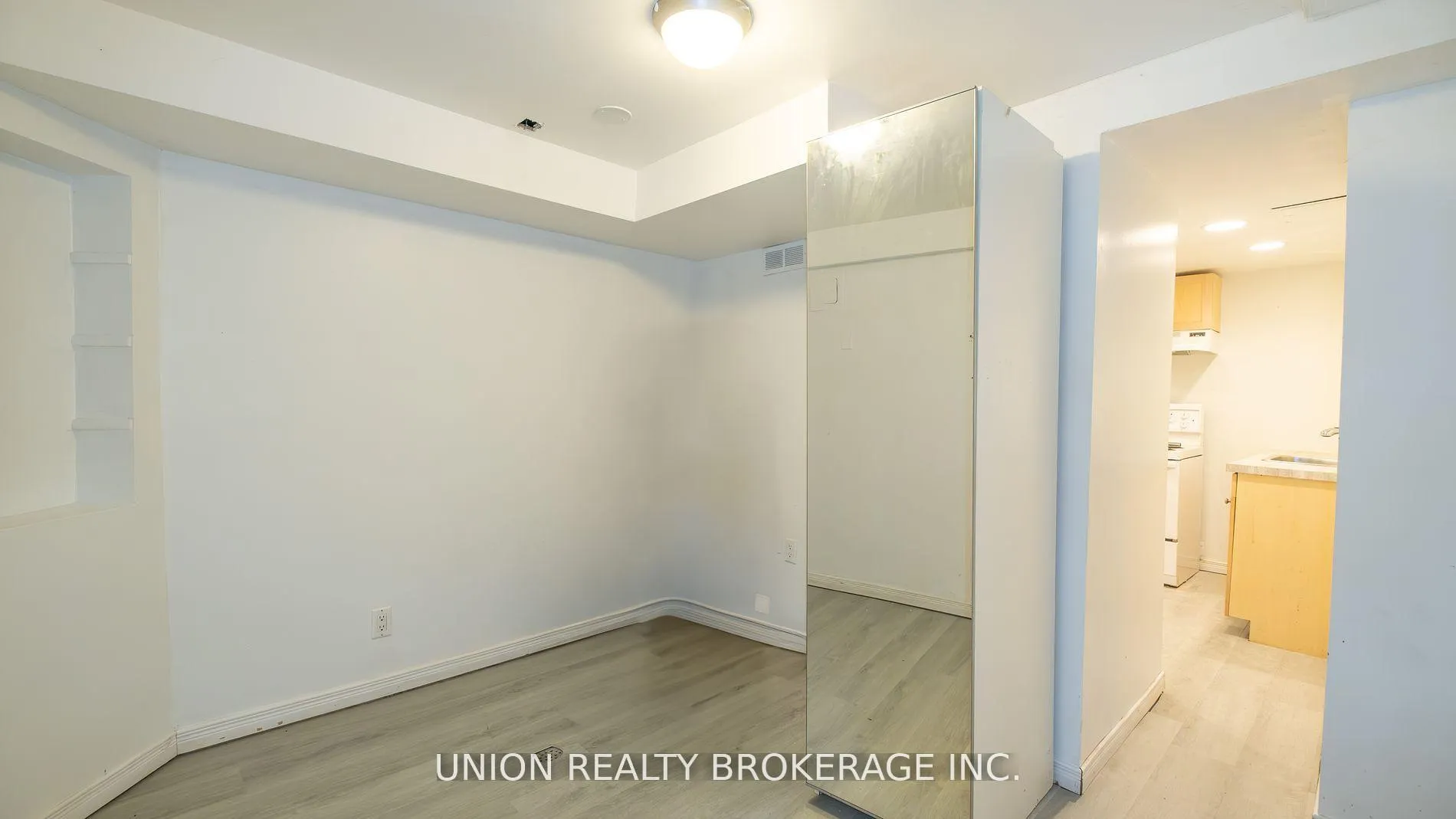 Photo 5 of Unit B2, 33 Balsam Avenue, Toronto, The Beaches — HOMEH