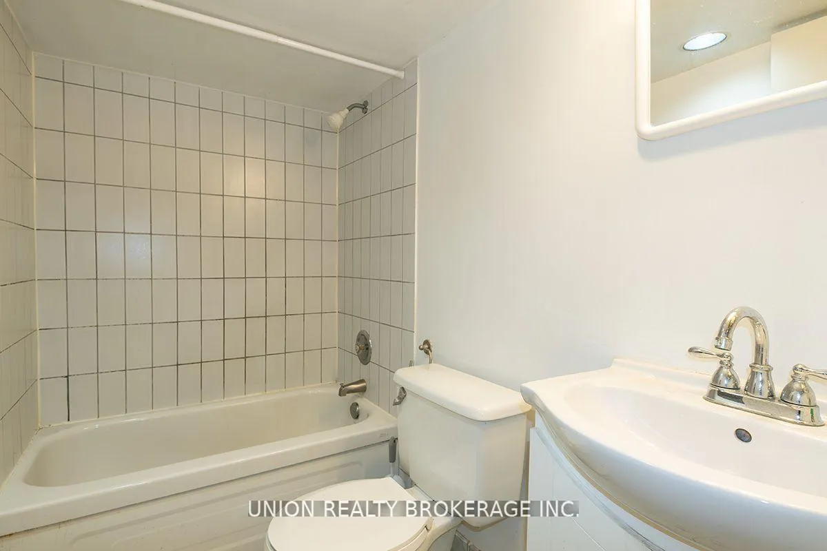 Photo 7 of Unit B2, 33 Balsam Avenue, Toronto, The Beaches — HOMEH