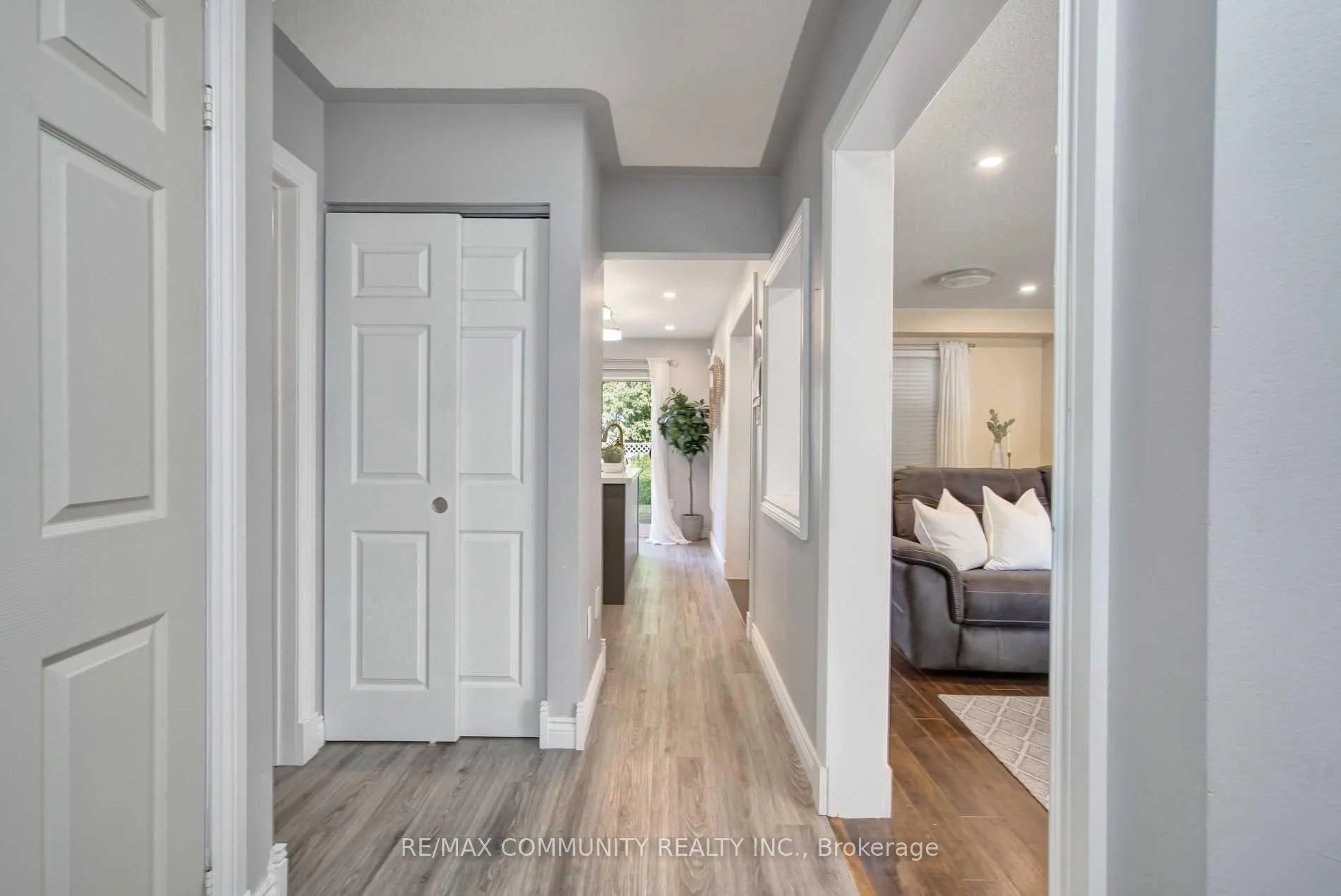 Photo 3 of 59 Oke Road, Clarington, Courtice — HOMEH