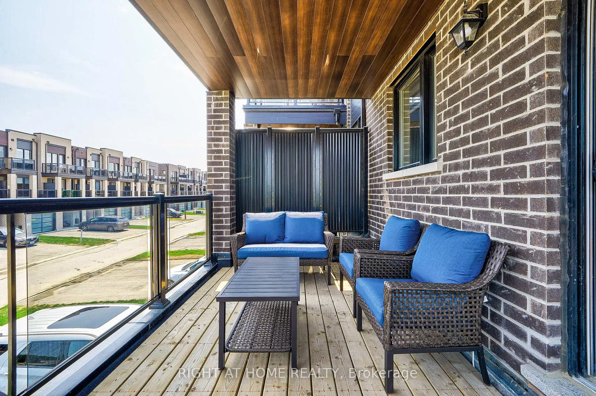Photo 22 of 121 Stauffer Crescent, Markham, Cornell — HOMEH