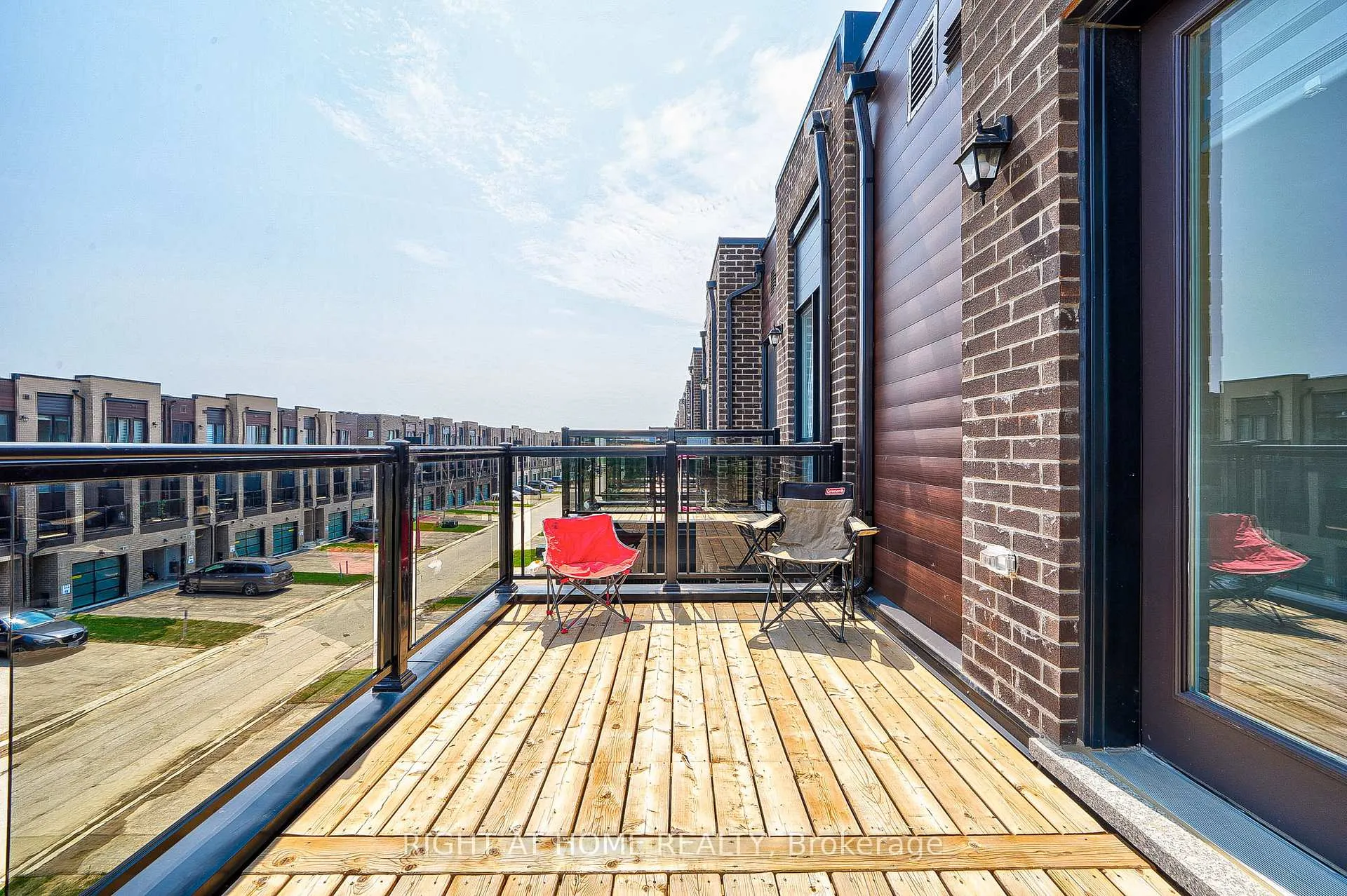 Photo 30 of 121 Stauffer Crescent, Markham, Cornell — HOMEH