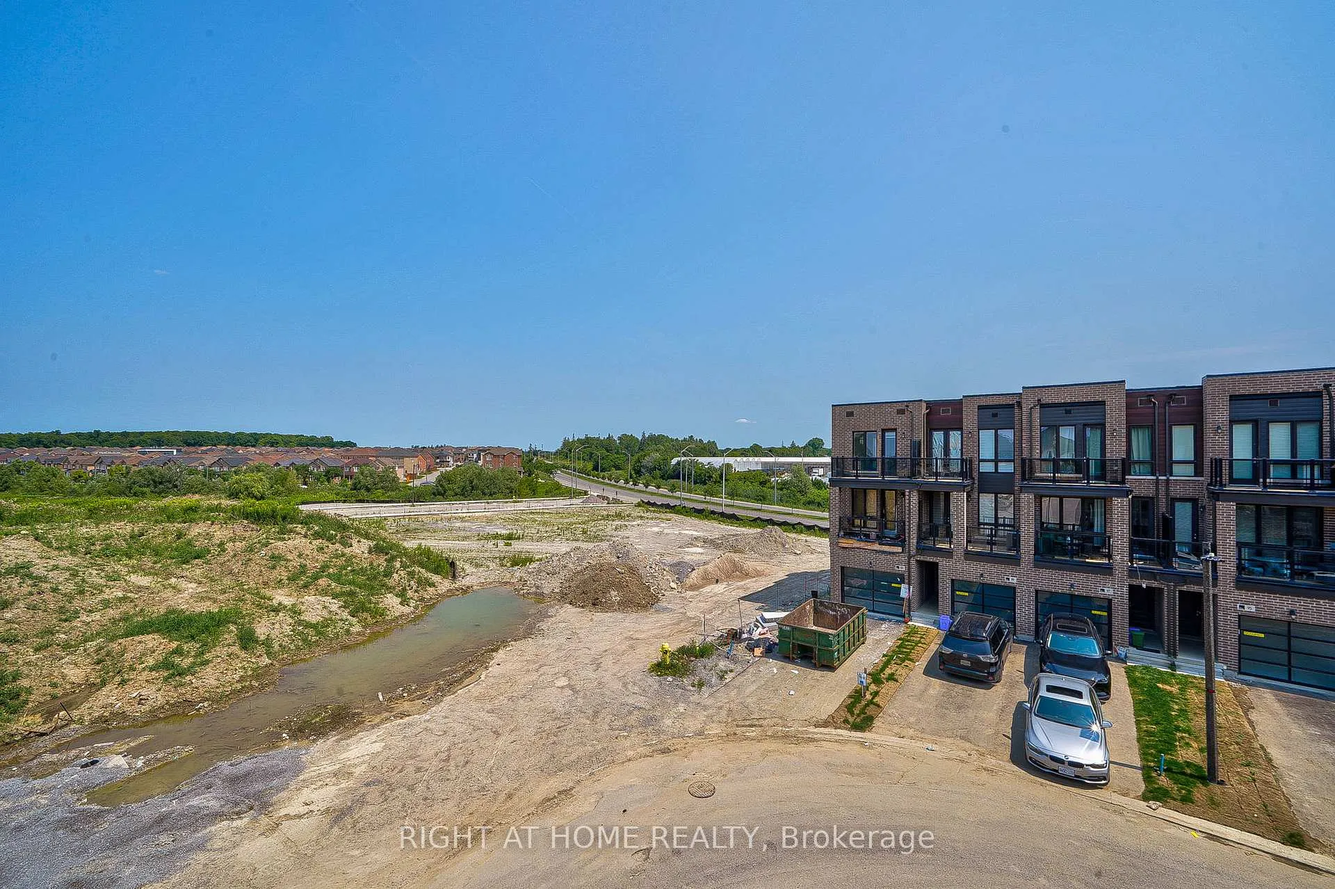 Photo 35 of 121 Stauffer Crescent, Markham, Cornell — HOMEH
