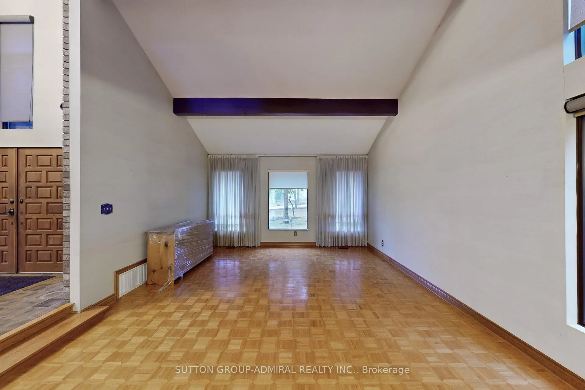 Photo 5 of 3960 19th Avenue, Markham, Rural Markham — HOMEH