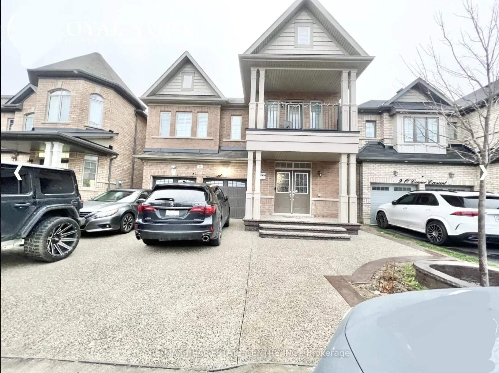 Photo 2 of 11 oconnor Crescent, Brampton, Northwest Brampton — HOMEH