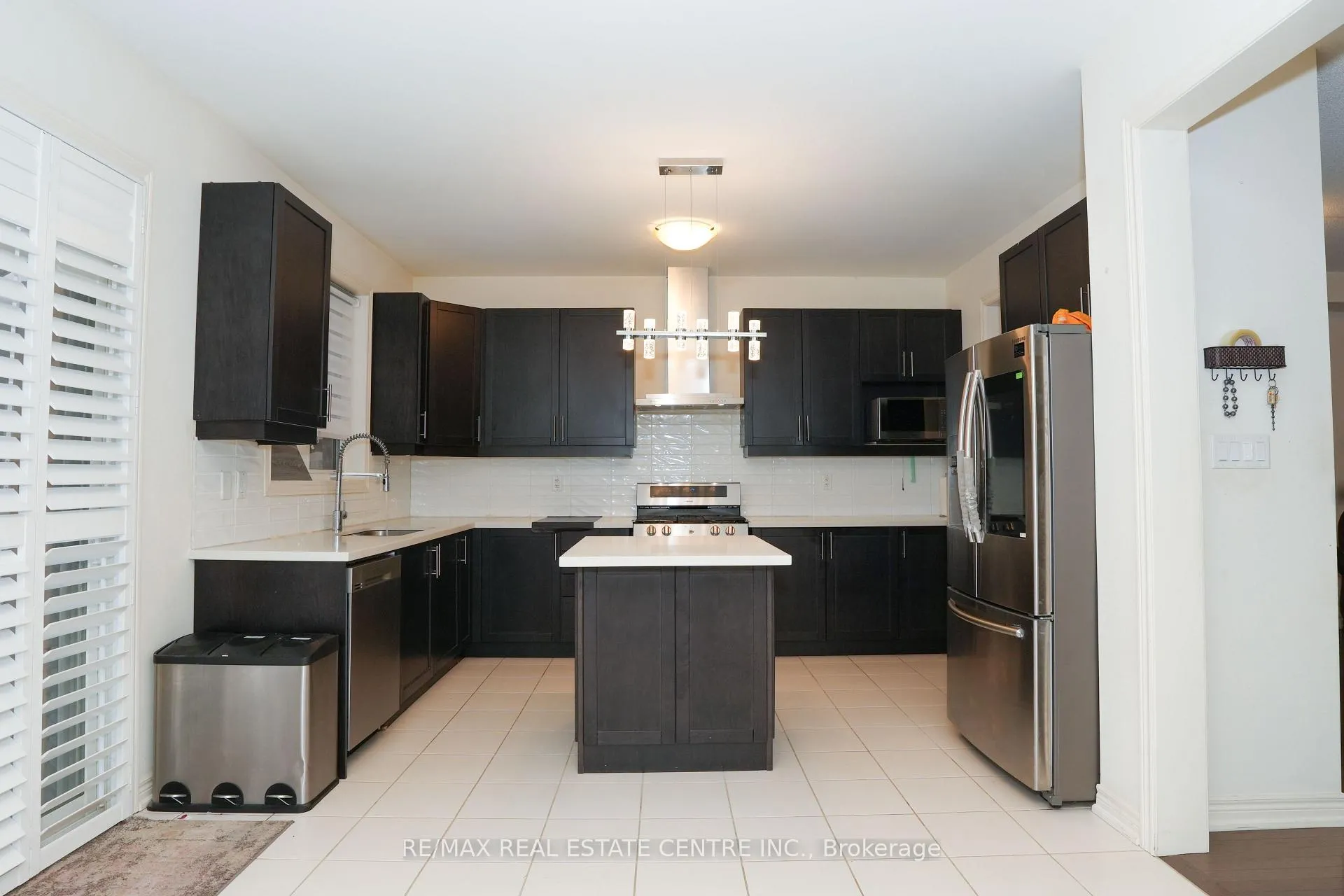 Photo 11 of 11 oconnor Crescent, Brampton, Northwest Brampton — HOMEH