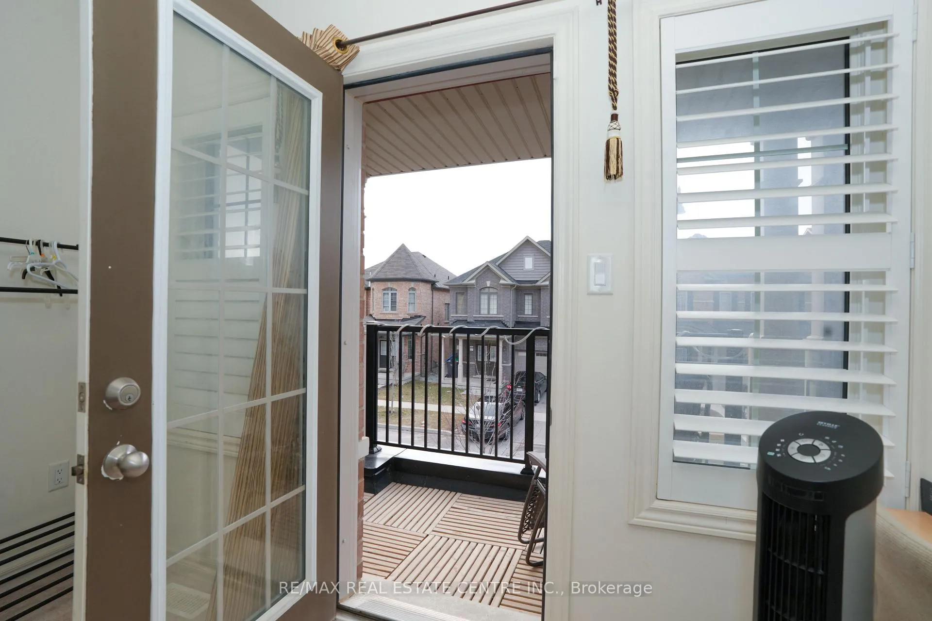 Photo 27 of 11 oconnor Crescent, Brampton, Northwest Brampton — HOMEH
