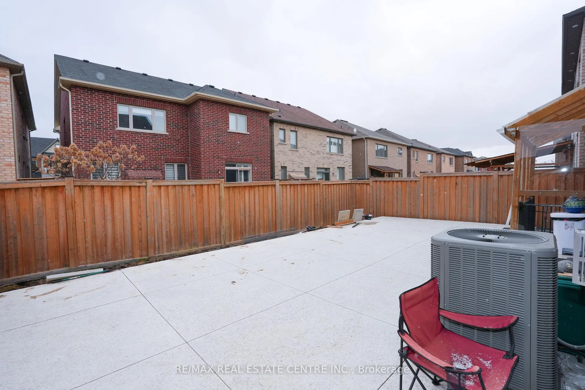 Photo 31 of 11 oconnor Crescent, Brampton, Northwest Brampton — HOMEH