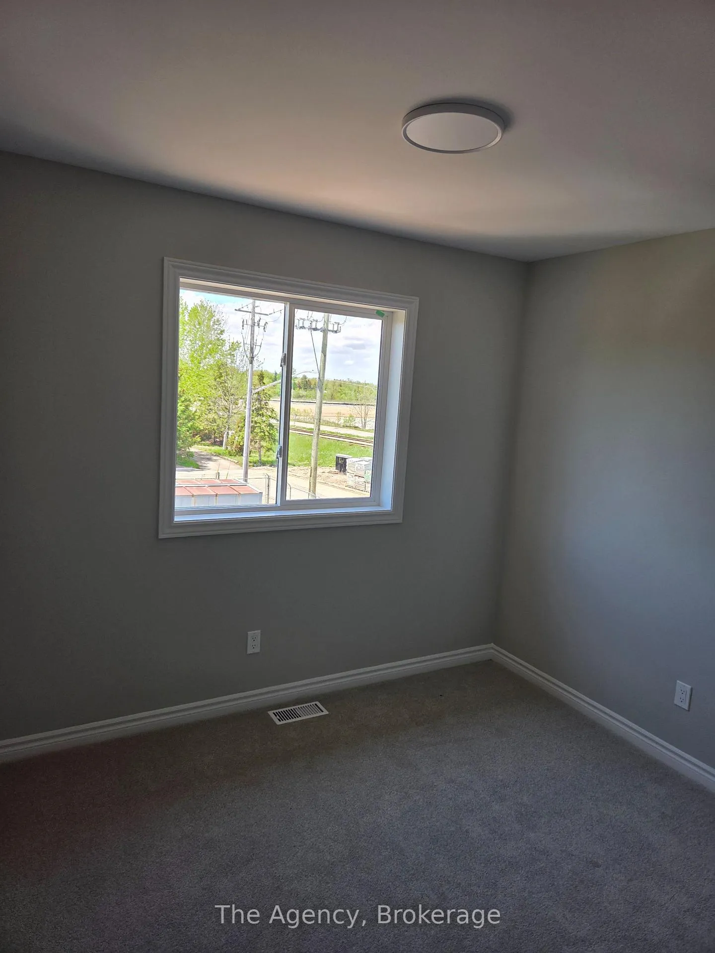 Photo 11 of Unit A, 83 Superior Street, Welland, Lincoln/Crowland — HOMEH