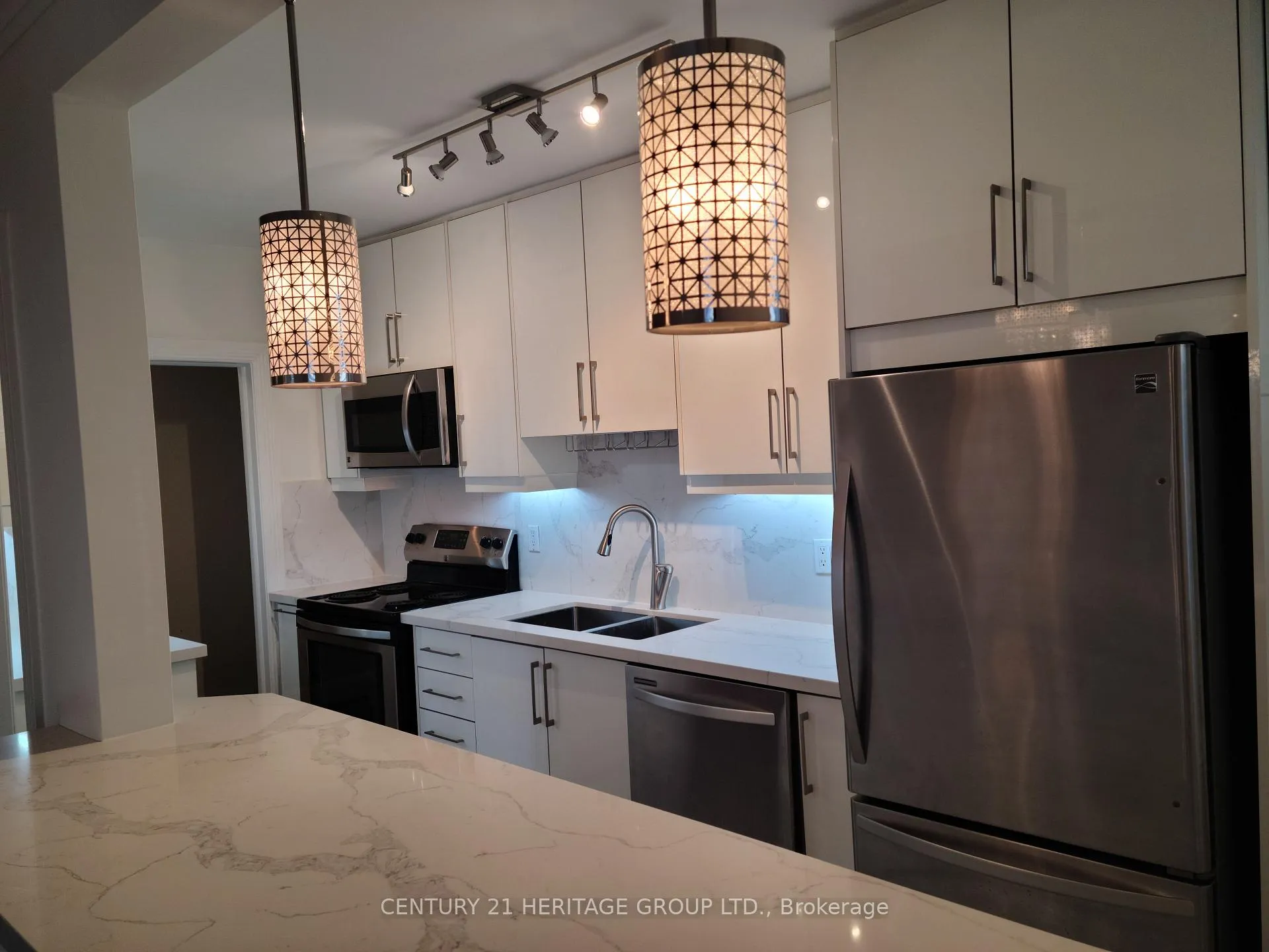 Photo 6 of Unit 2nd Floor, 978 Avenue Road, Toronto, Yonge-Eglinton — HOMEH