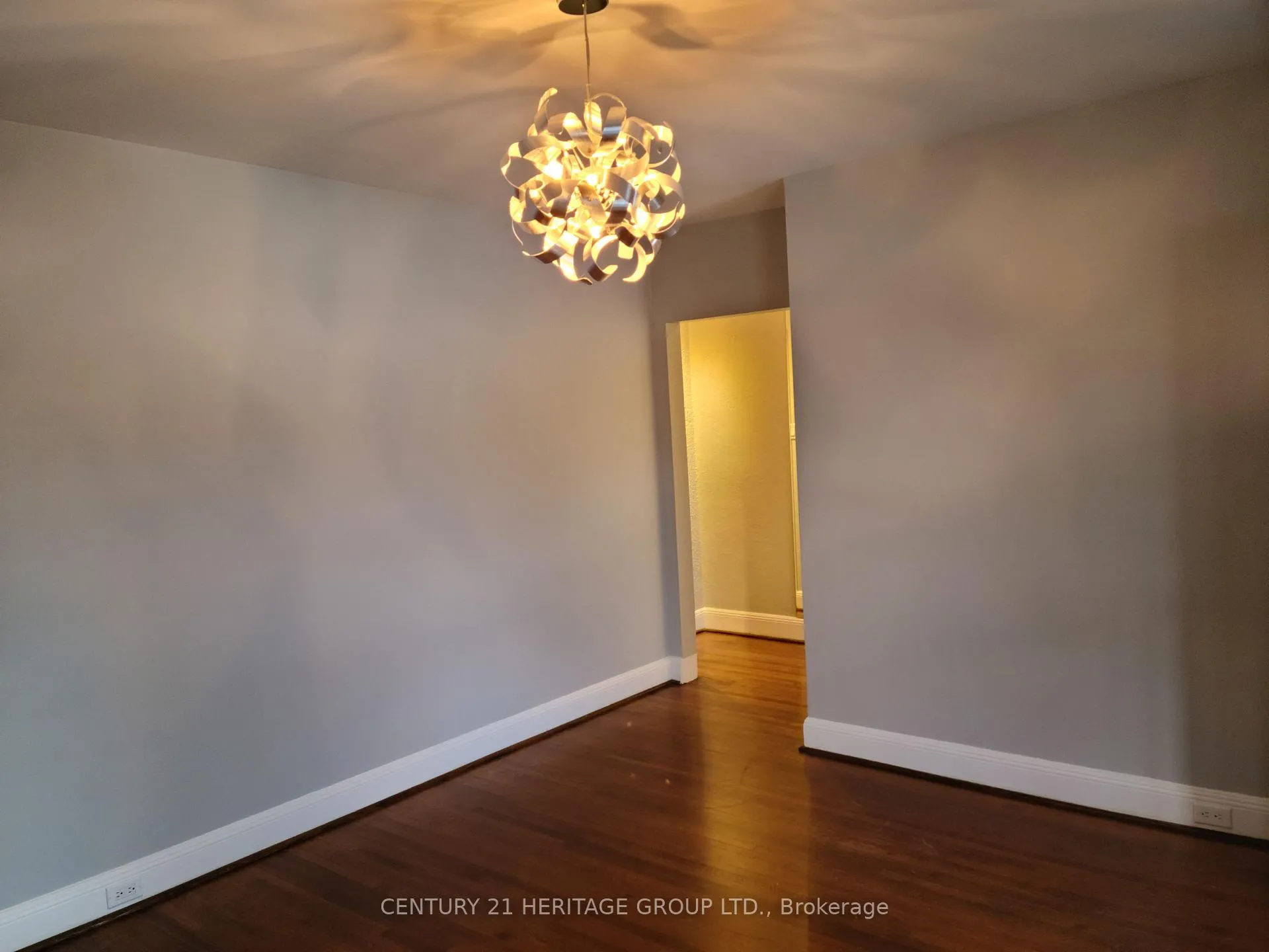 Photo 14 of Unit 2nd Floor, 978 Avenue Road, Toronto, Yonge-Eglinton — HOMEH