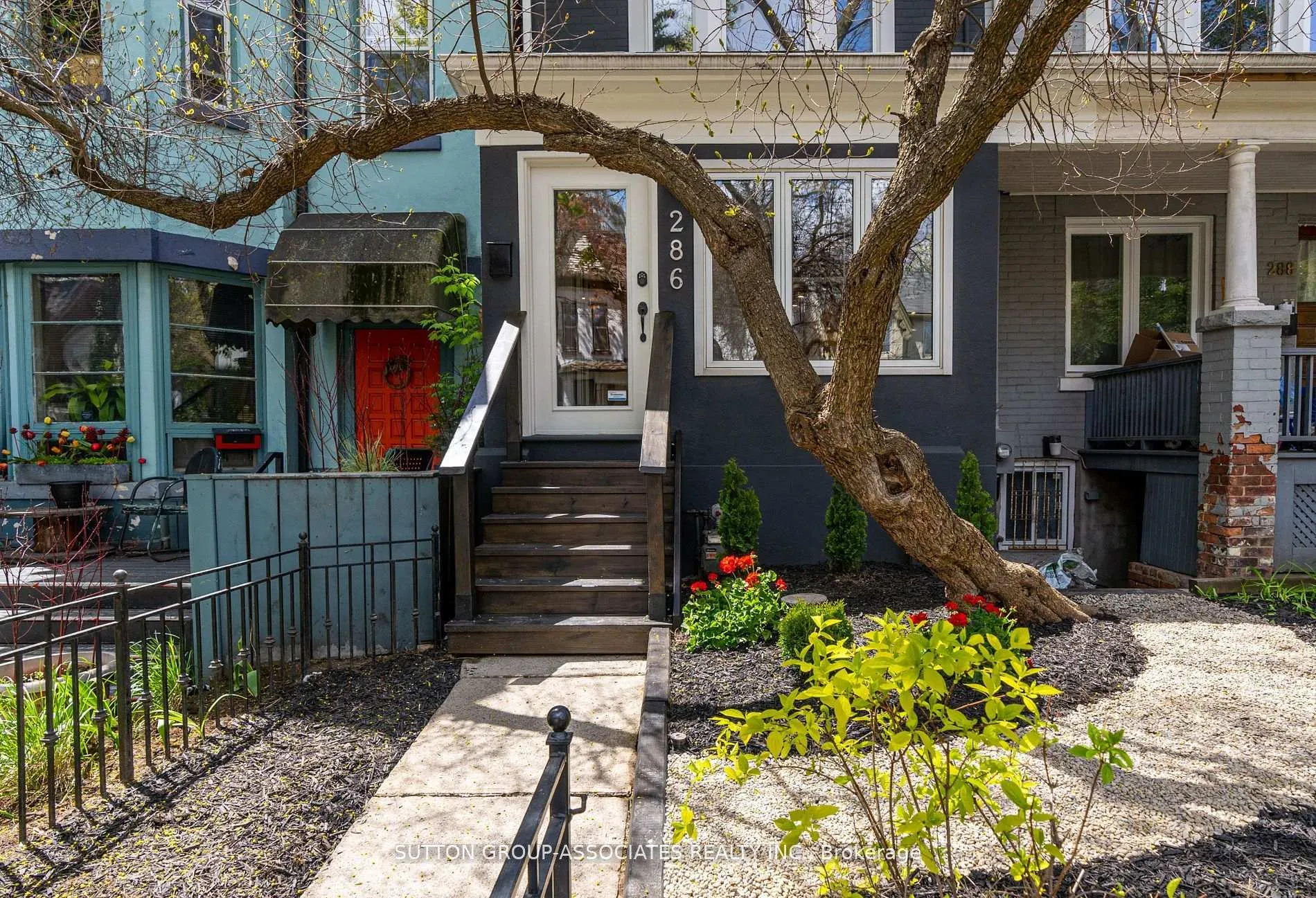 Photo 2 of 286 Major Street, Toronto, University — HOMEH