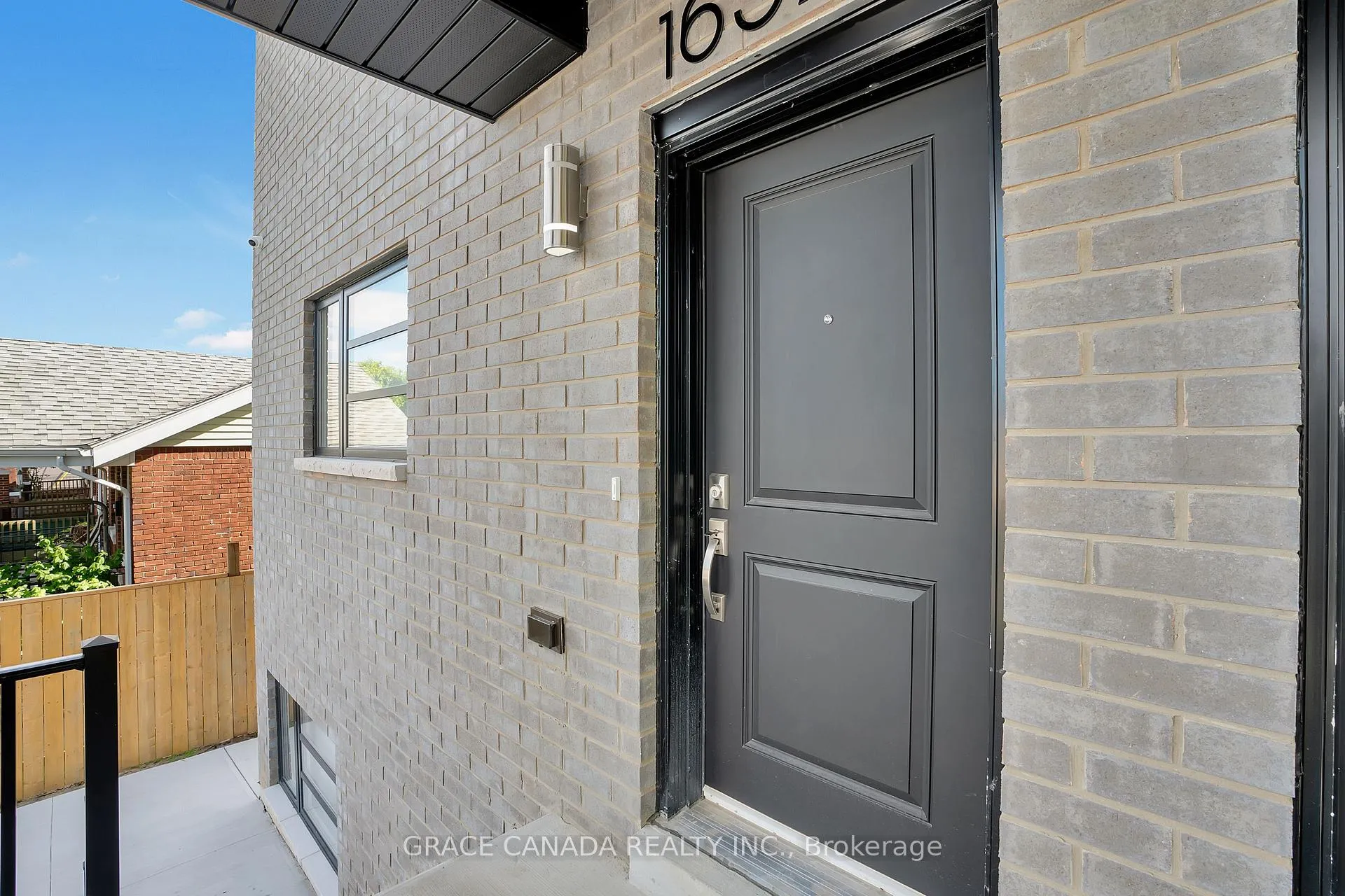 Photo 2 of Unit B, 1044 Howard Avenue, Windsor — HOMEH