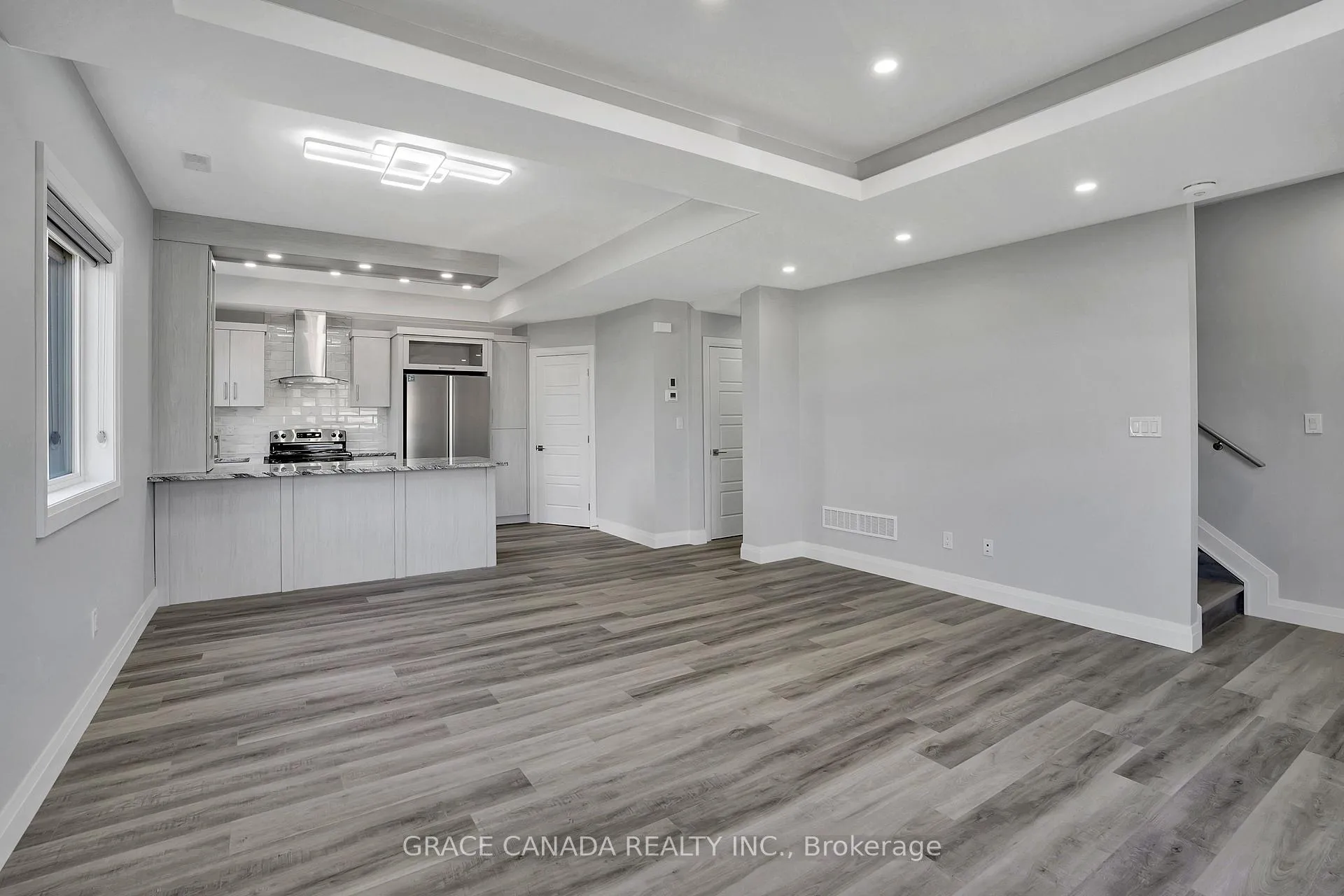 Photo 4 of Unit B, 1044 Howard Avenue, Windsor — HOMEH