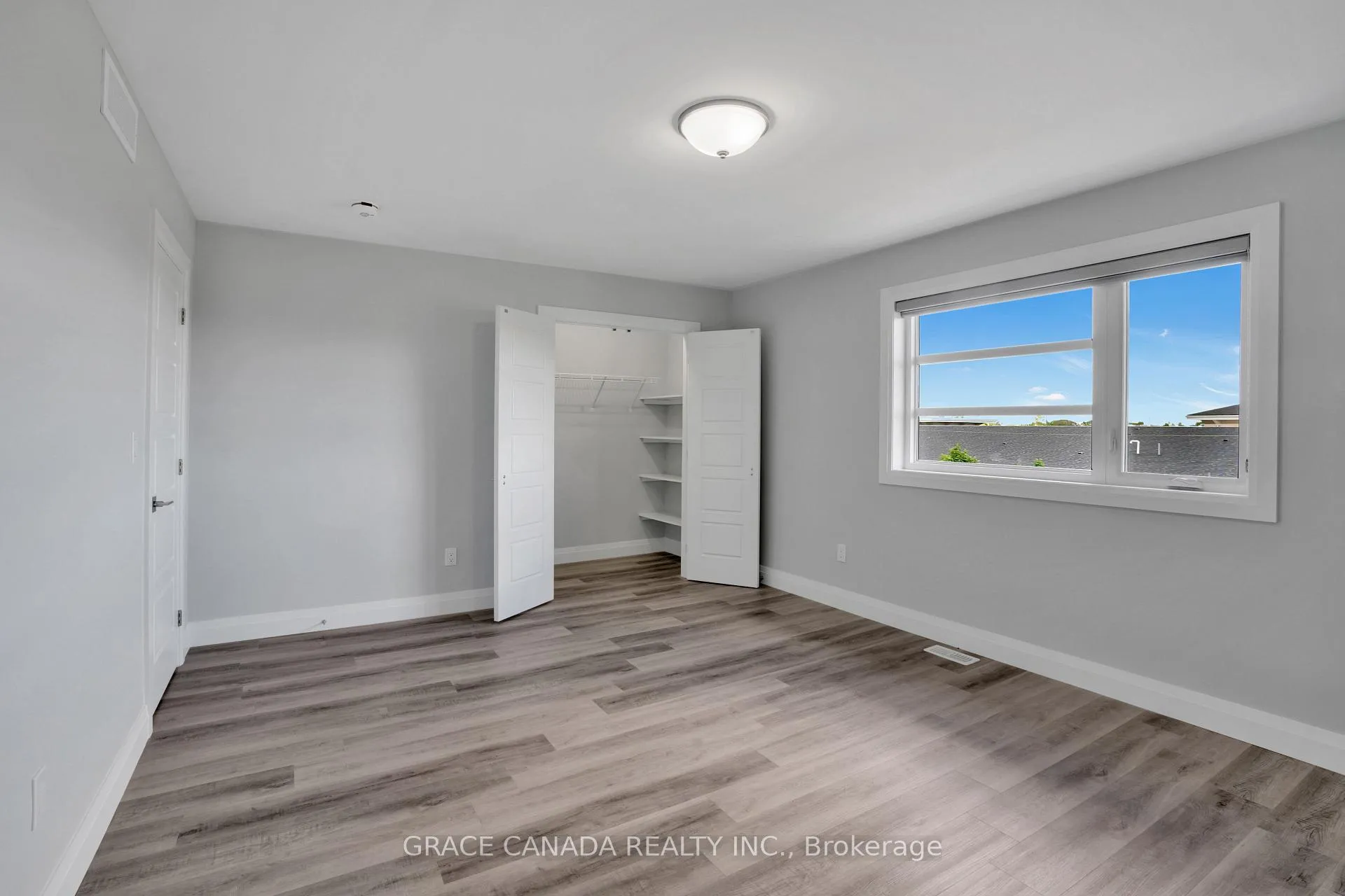 Photo 15 of Unit B, 1044 Howard Avenue, Windsor — HOMEH