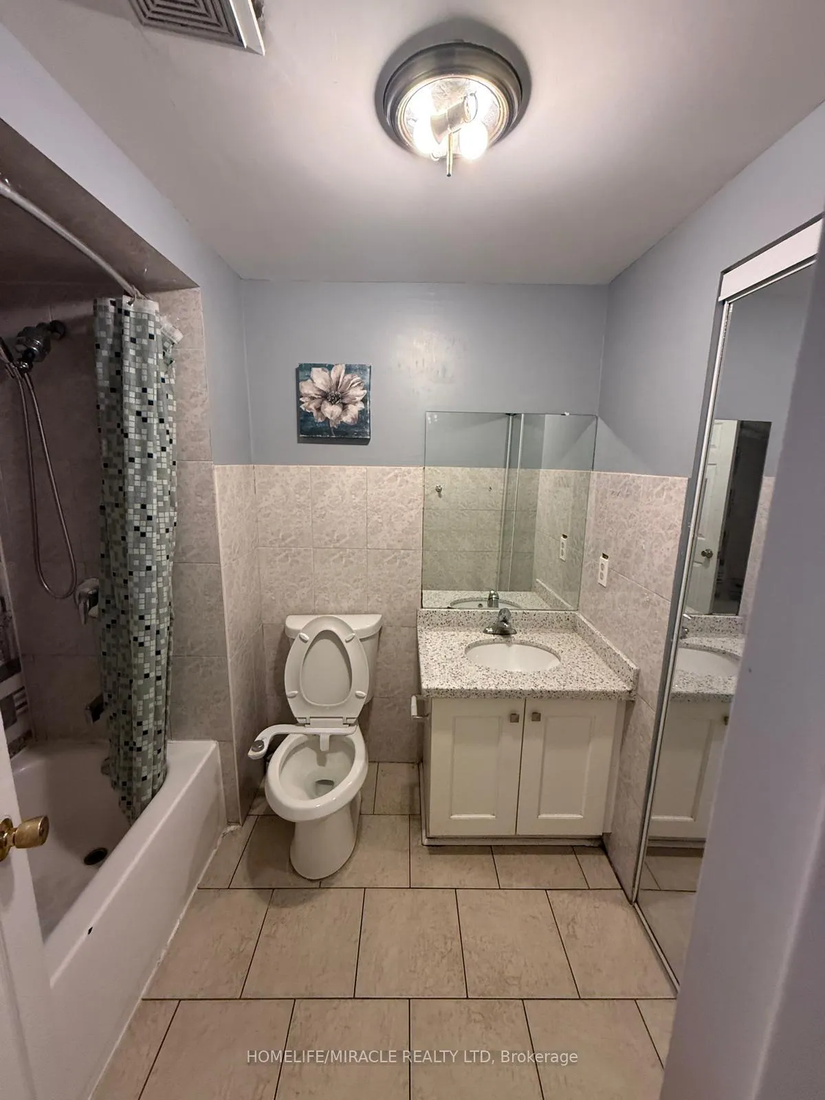 Photo 12 of 32 Hendricks Crescent, Brampton, Fletcher's West — HOMEH