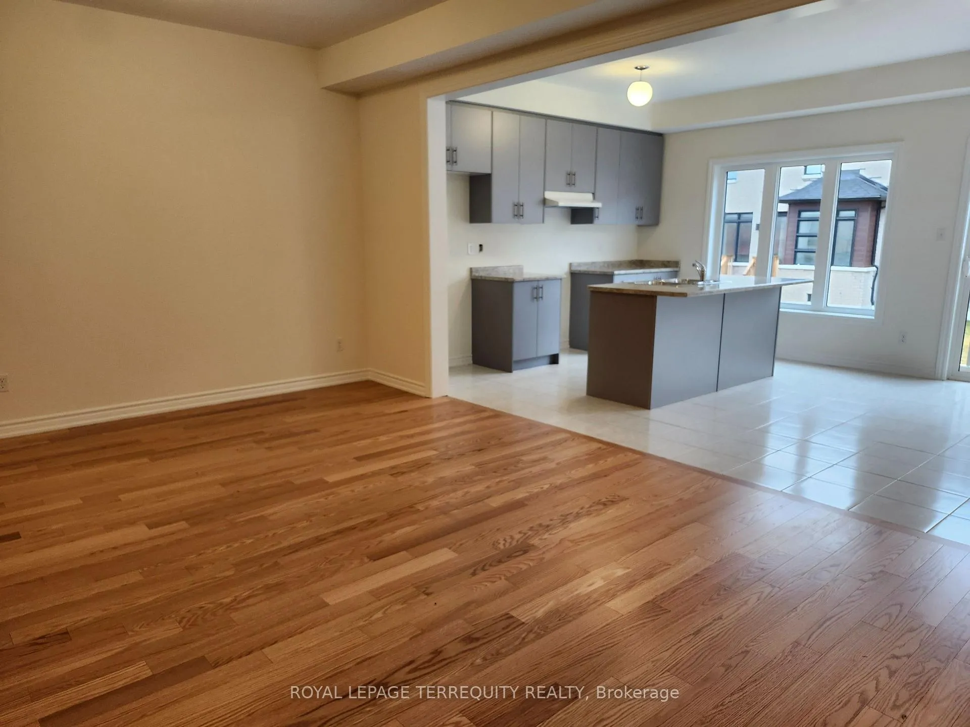 Photo 6 of 1145 Cameo Street, Pickering, Rural Pickering — HOMEH