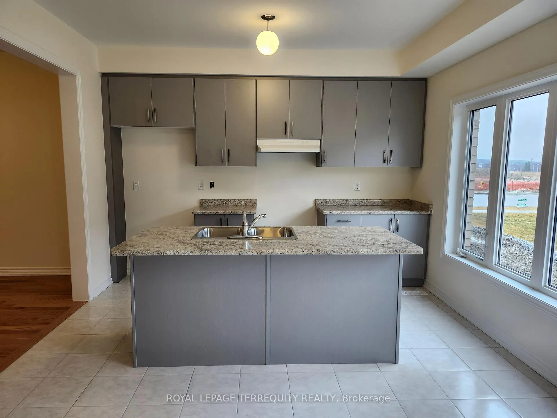 Photo 7 of 1145 Cameo Street, Pickering, Rural Pickering — HOMEH