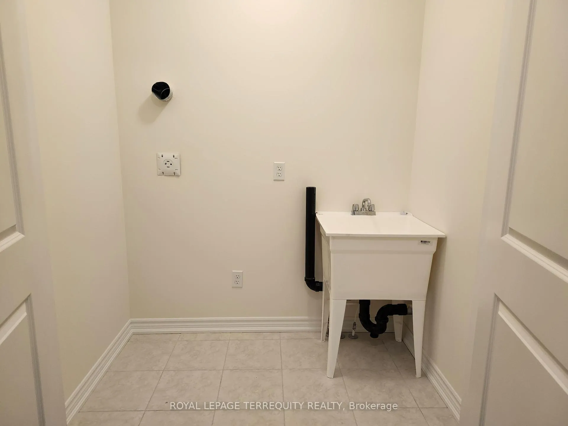 Photo 20 of 1145 Cameo Street, Pickering, Rural Pickering — HOMEH