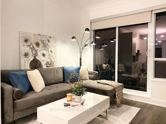 Photo 1 of Unit 802, 18 Water Walk Drive, Markham, Unionville — HOMEH