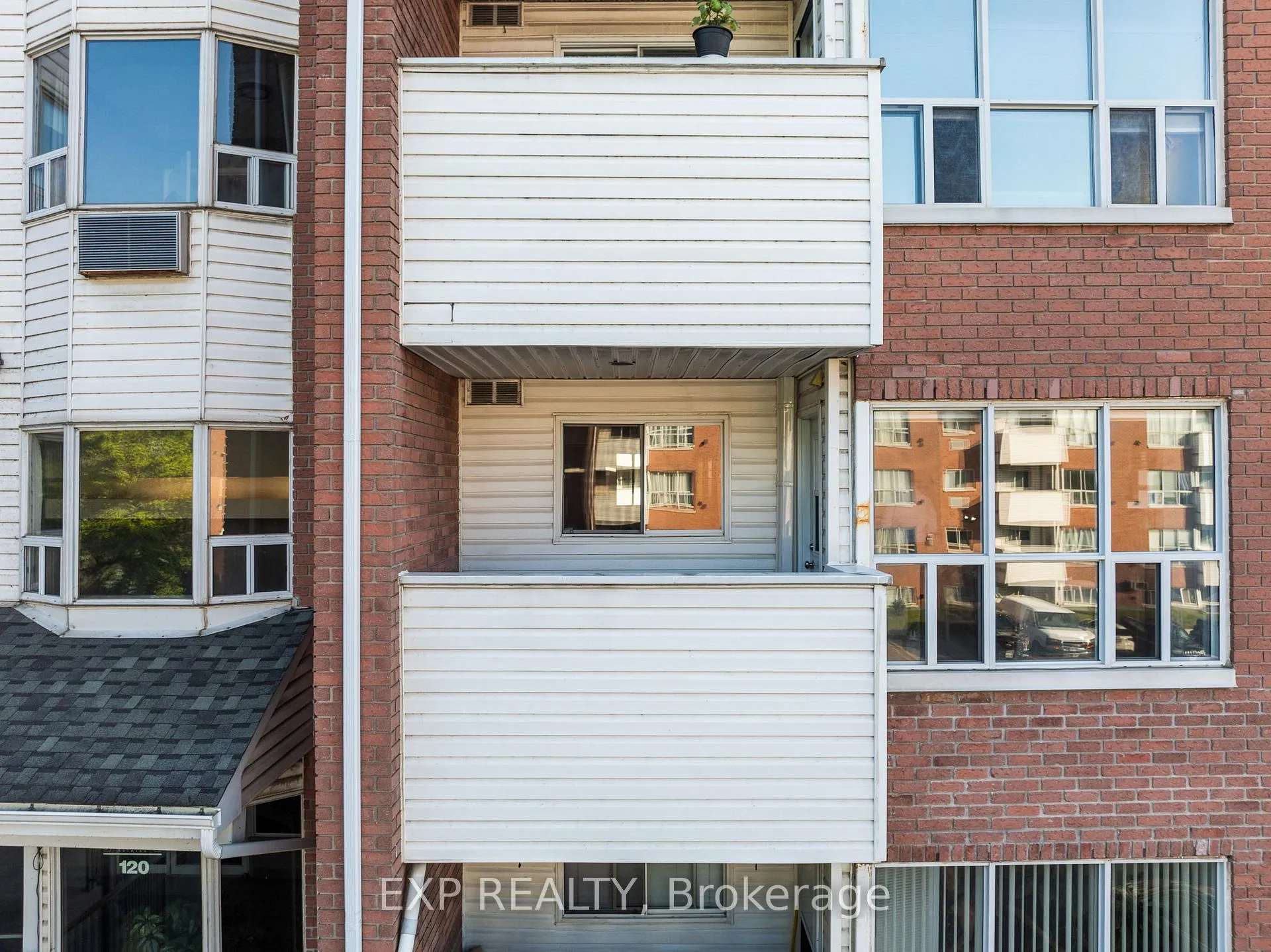 Photo 26 of Unit 201, 120 Bell Farm Road, Barrie, Alliance — HOMEH