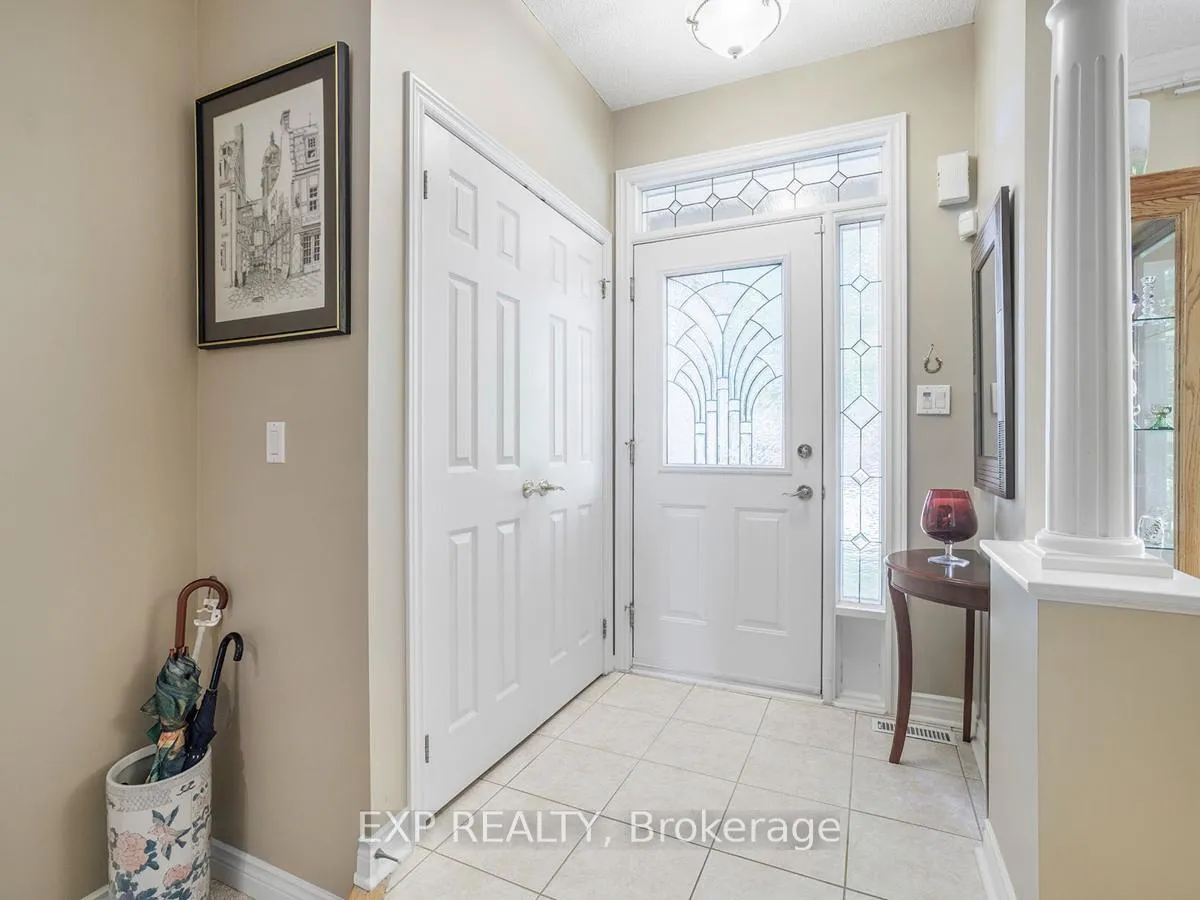 Photo 3 of 34 Briar Gate Way, New Tecumseth, Rural New Tecumseth — HOMEH
