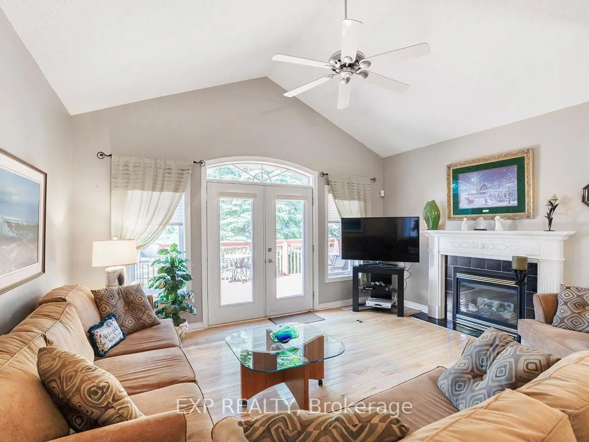 Photo 6 of 34 Briar Gate Way, New Tecumseth, Rural New Tecumseth — HOMEH