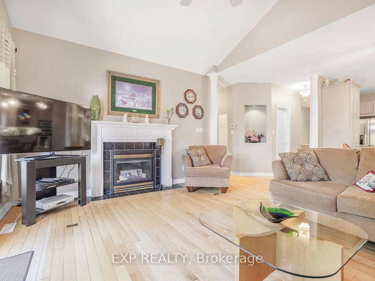 Photo 8 of 34 Briar Gate Way, New Tecumseth, Rural New Tecumseth — HOMEH