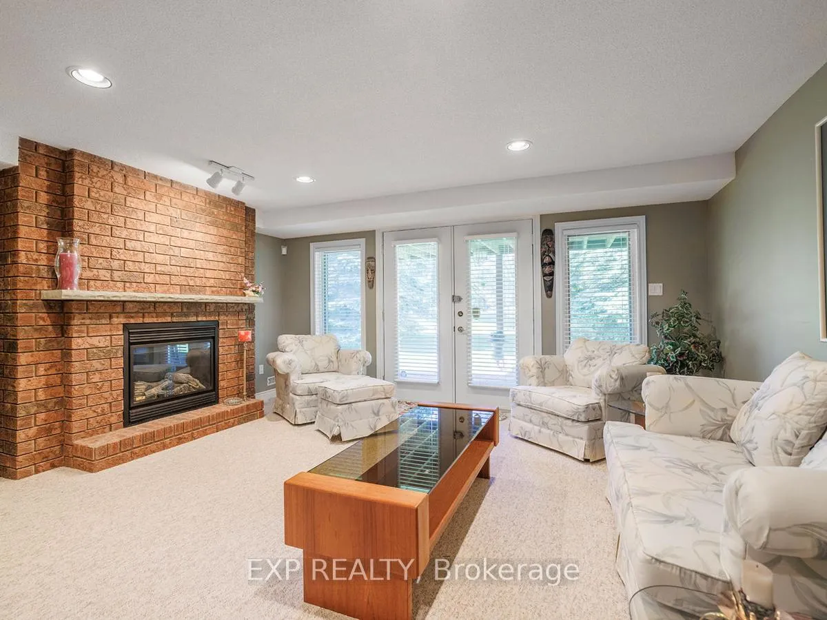 Photo 13 of 34 Briar Gate Way, New Tecumseth, Rural New Tecumseth — HOMEH