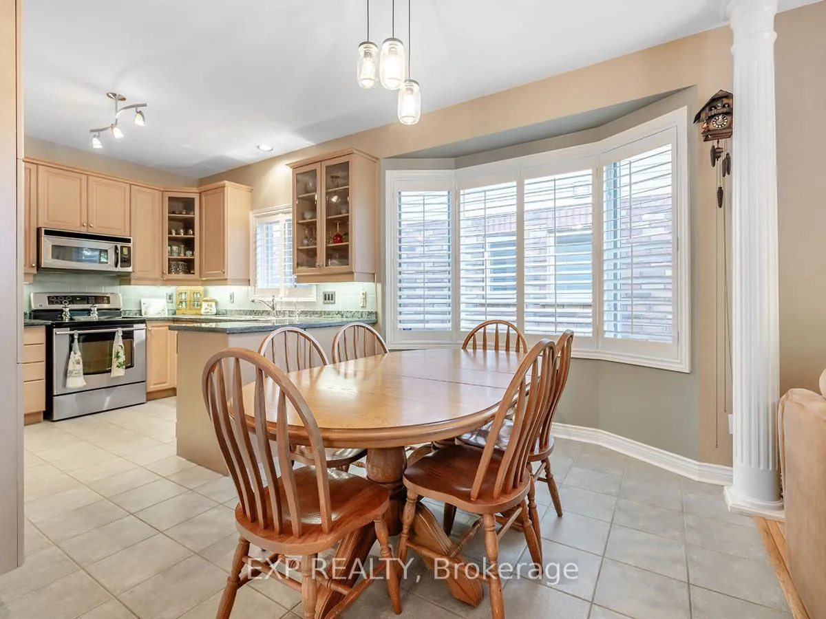 Photo 17 of 34 Briar Gate Way, New Tecumseth, Rural New Tecumseth — HOMEH