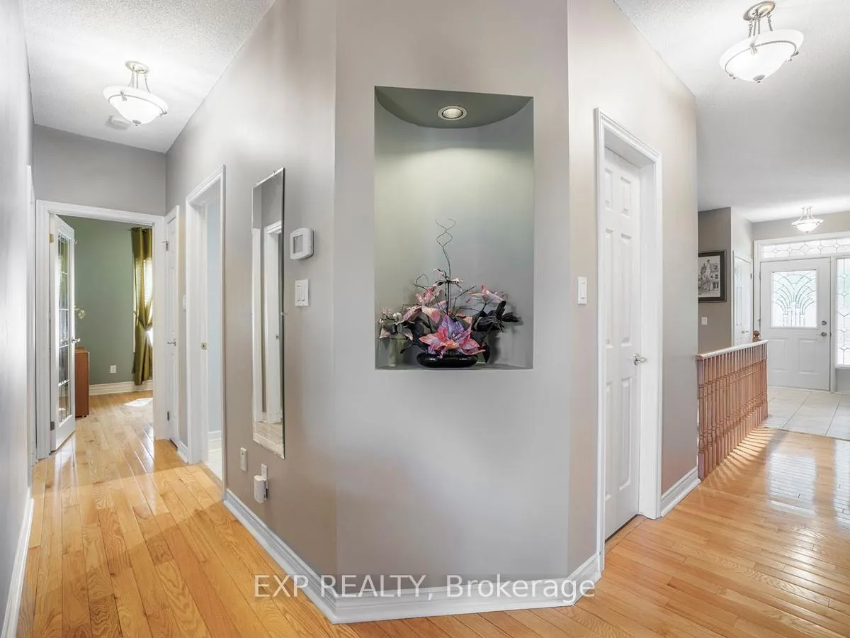 Photo 21 of 34 Briar Gate Way, New Tecumseth, Rural New Tecumseth — HOMEH