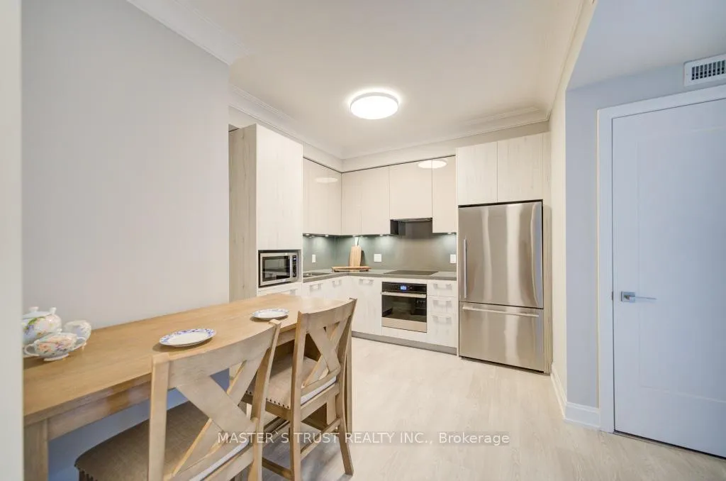 Photo 13 of Unit 209, 18 Water Walk Drive, Markham, Unionville — HOMEH