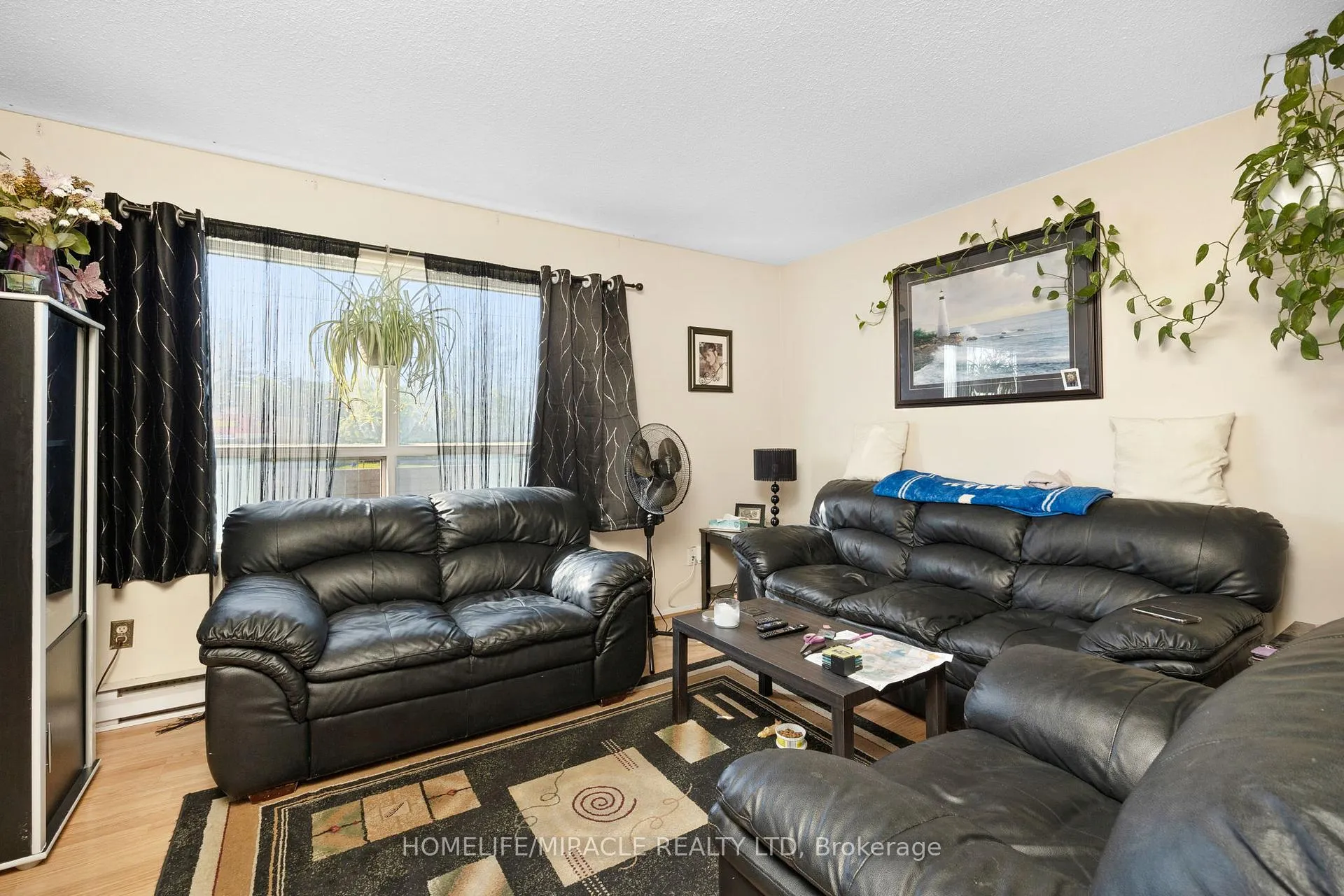 Photo 7 of Unit 9, 1945 Denmar Road N, Pickering, Village East — HOMEH