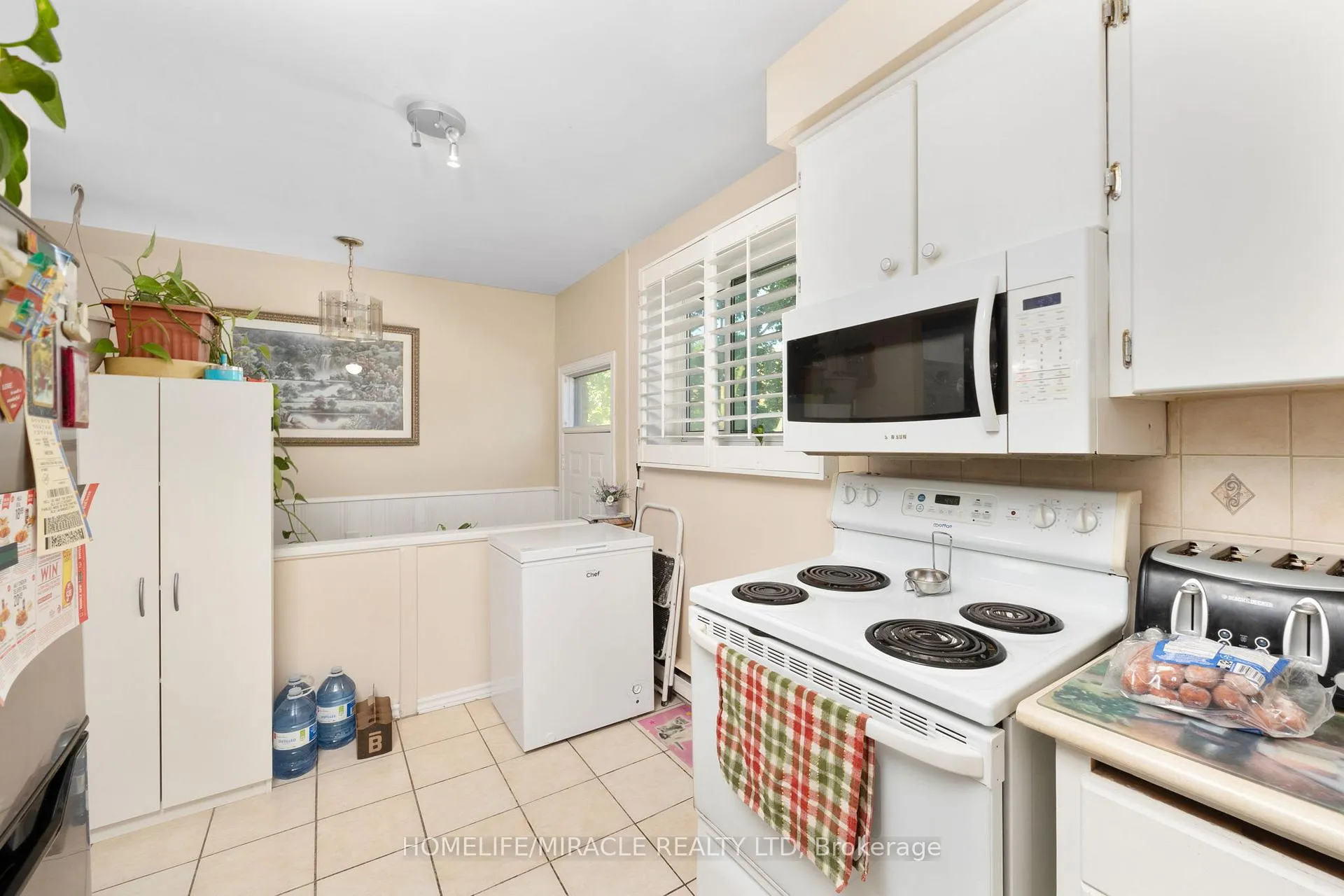 Photo 14 of Unit 9, 1945 Denmar Road N, Pickering, Village East — HOMEH