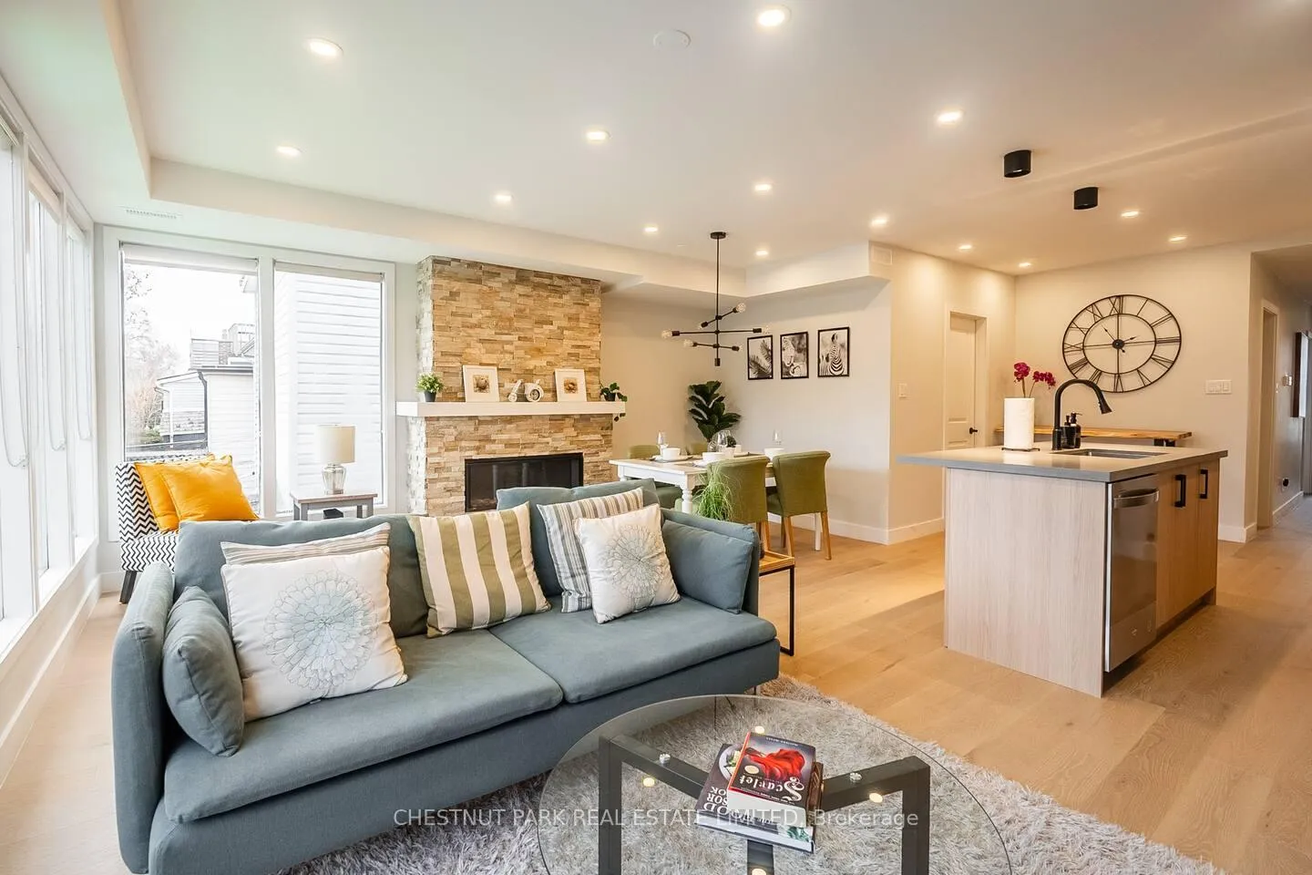 Photo 2 of 123B Ferrier Avenue, Toronto, Playter Estates-Danforth — HOMEH