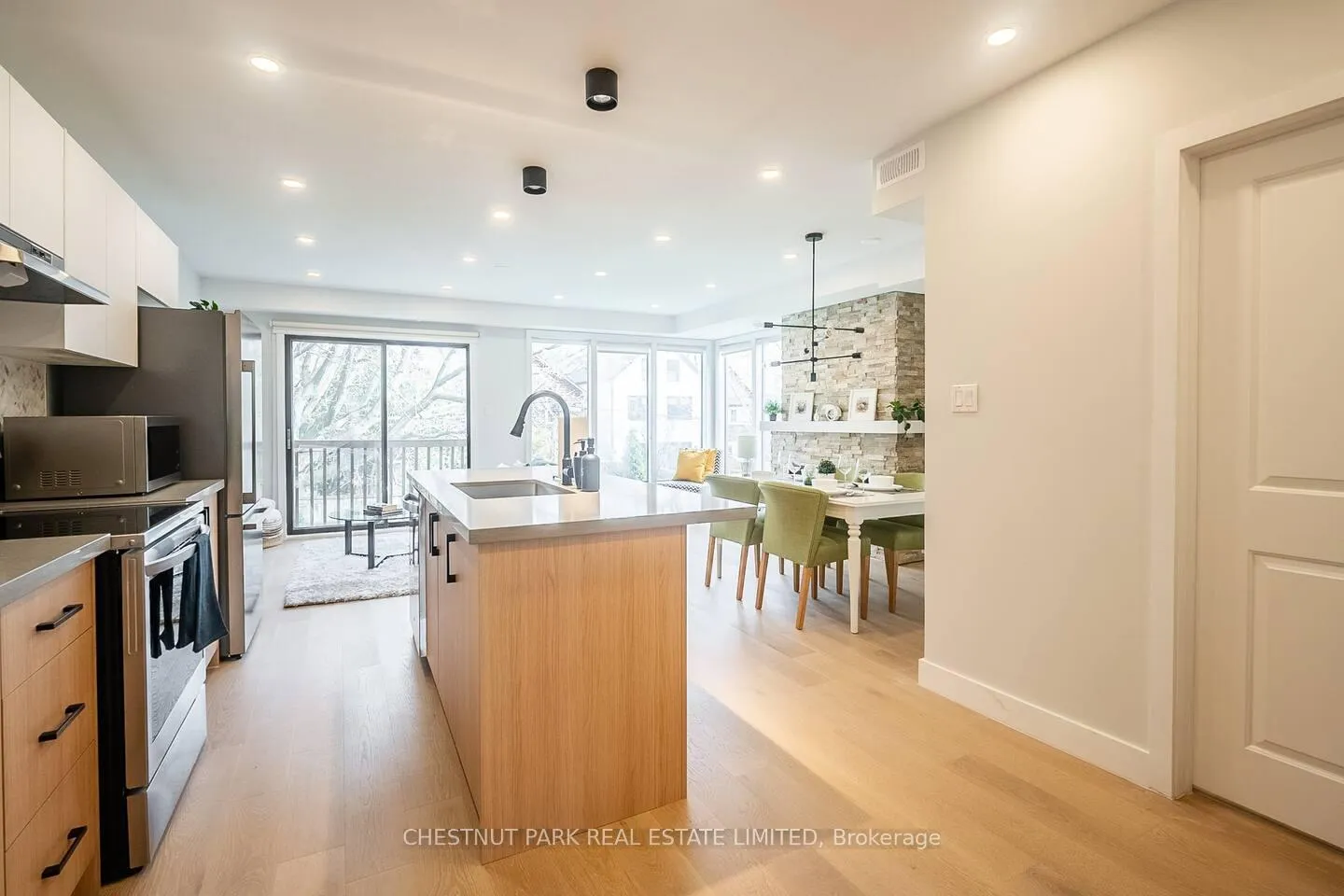 Photo 13 of 123B Ferrier Avenue, Toronto, Playter Estates-Danforth — HOMEH