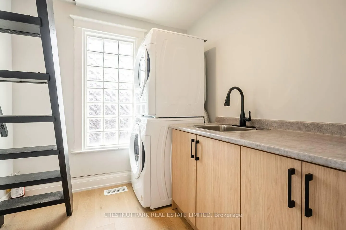 Photo 19 of 123B Ferrier Avenue, Toronto, Playter Estates-Danforth — HOMEH